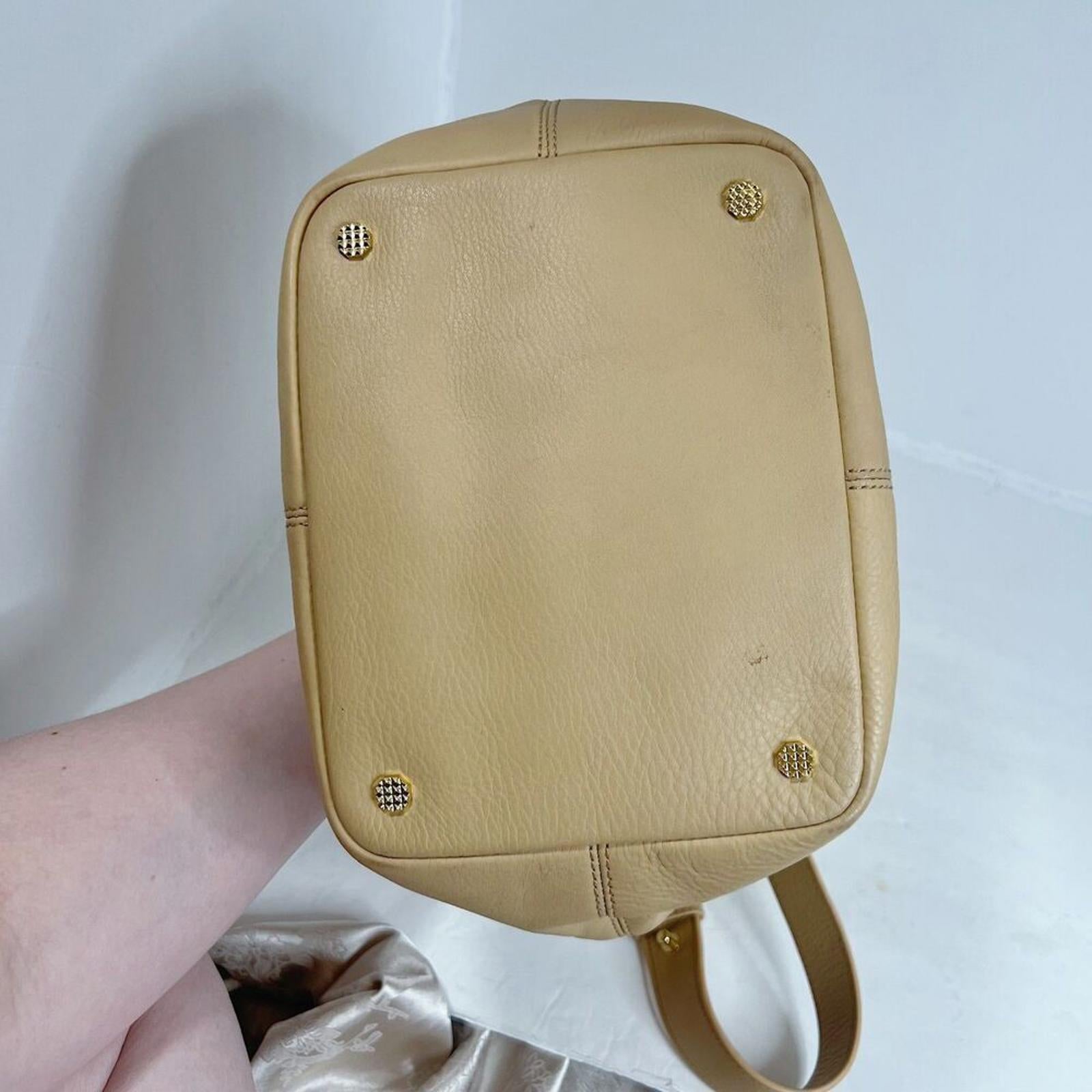 Elizabeth and James Tan Leather Hobo Bag Shoulder Bag Purse Quiet Luxury