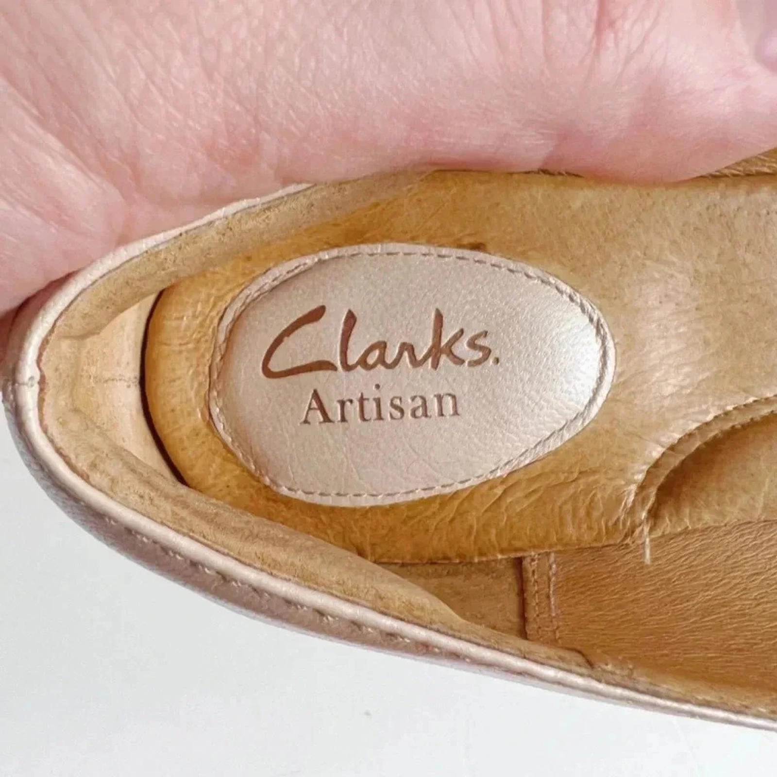 Clarks Women's Aldea Palm Champagne Leather Flower Ballet Flats Size 10