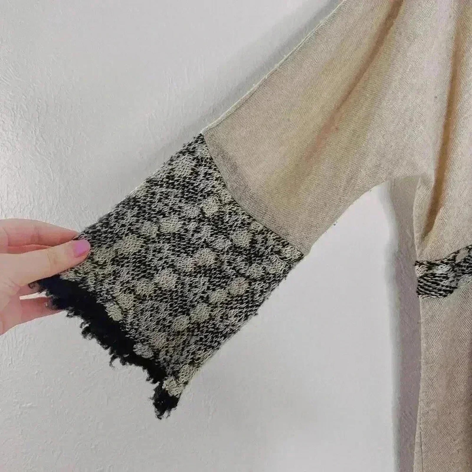 Anthropologie Sleeping on Snow Oatmeal Black Embroidered Knit Cardigan Size S