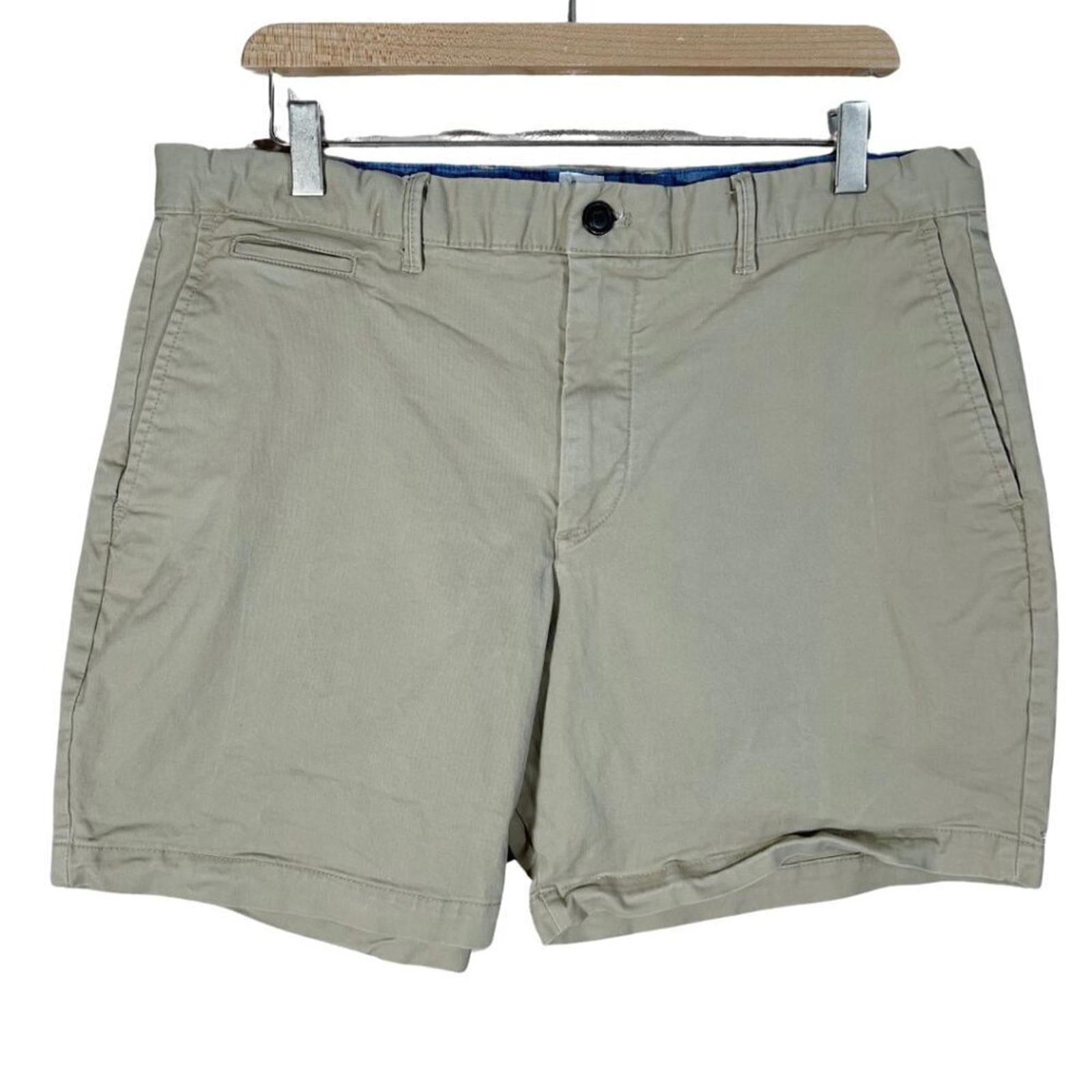 GAP Men's Tan Khaki Shorts Size 34