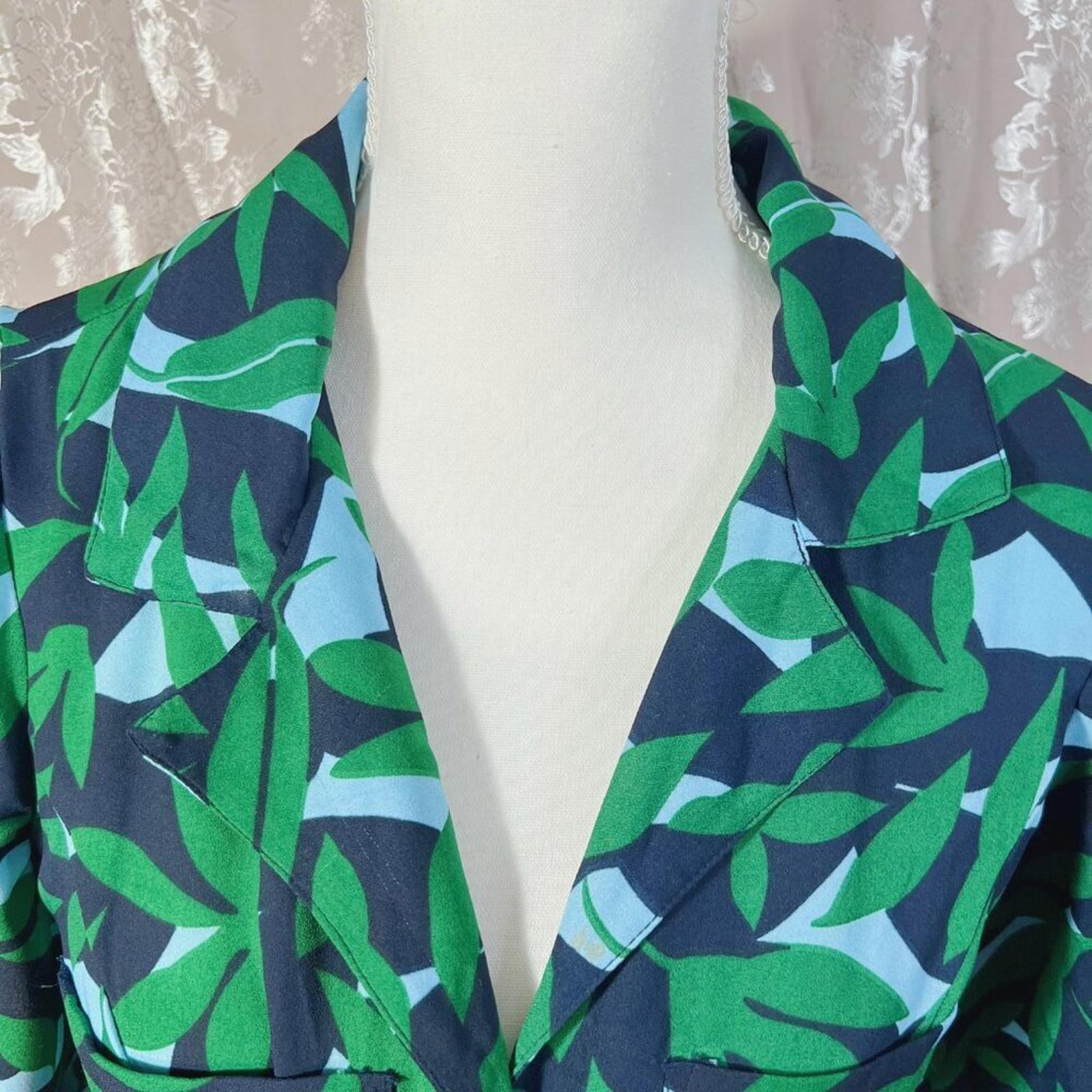 Walter Baker Valencia Dress in Green Short Sleeve Button Up Leaf Print Size M