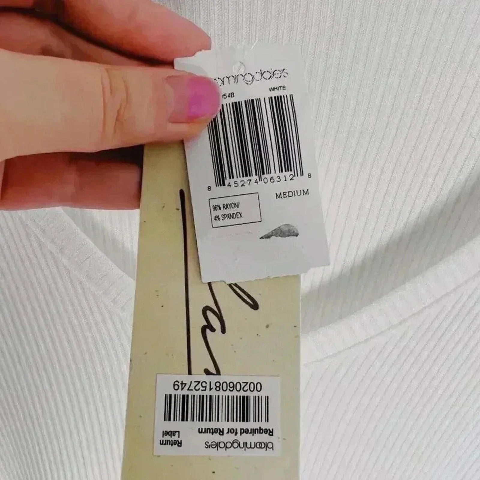 NWT Elan White Ribbed V Neck Long Sleeve Shirt Women's Size M