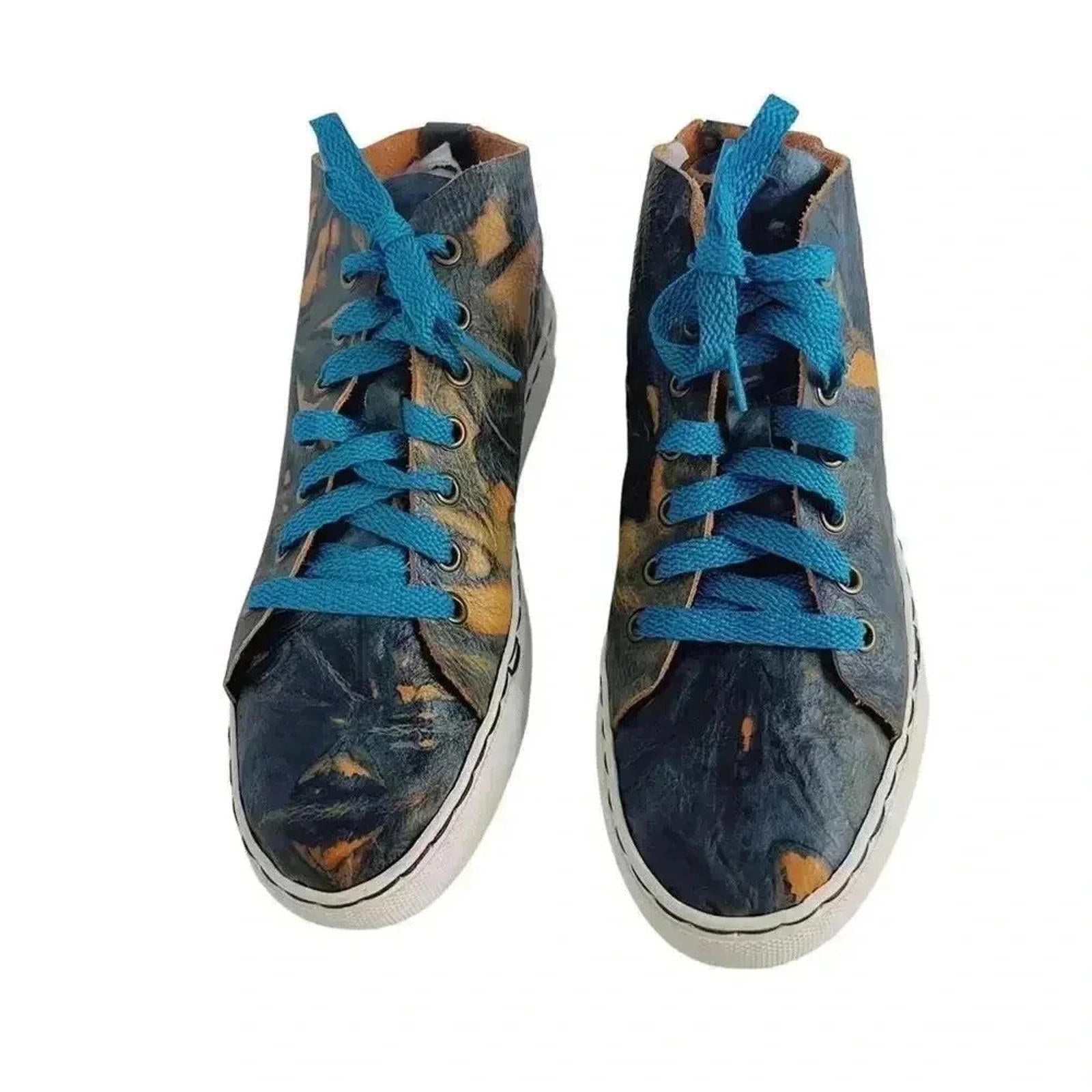 NWOT Moo Young Leather Blue Dip Dyed Sneakers