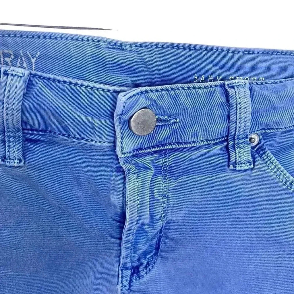 Saks 5th Avenue Gray Baby Short in Blue Low Rise Denim Shorts Women's Size 28