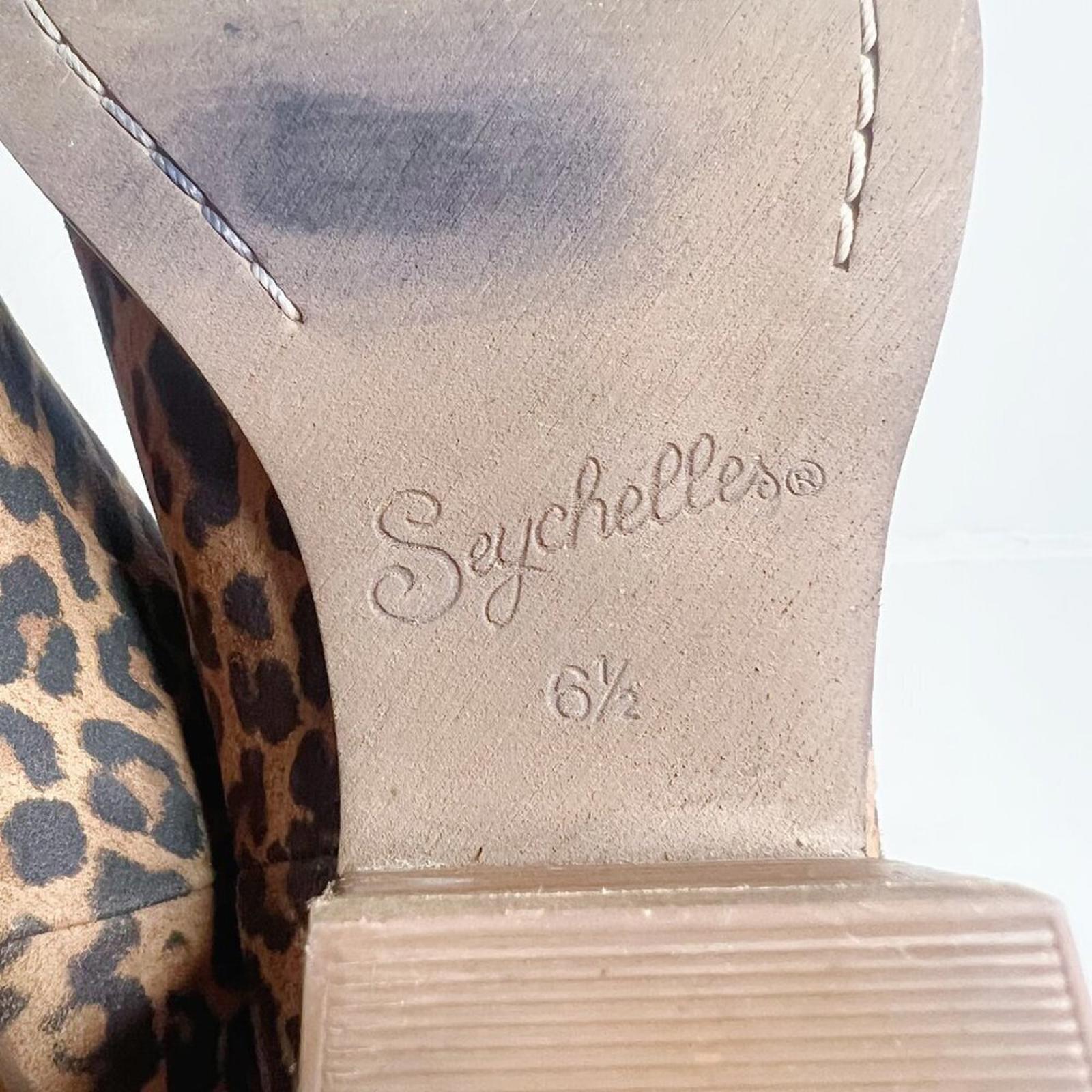 Seychelles Floodplain Bootie Leopard Print Ankle Boot Women's Size 6.5