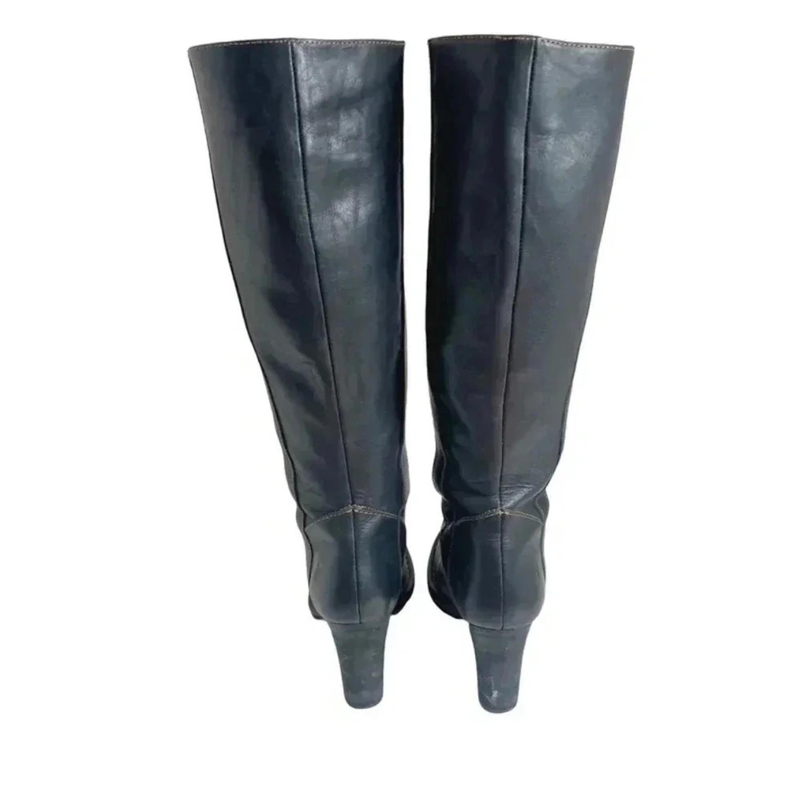 Frye Villager Pull On Boot Black Leather Boot Exposed Stitching Heeled Size 8.5