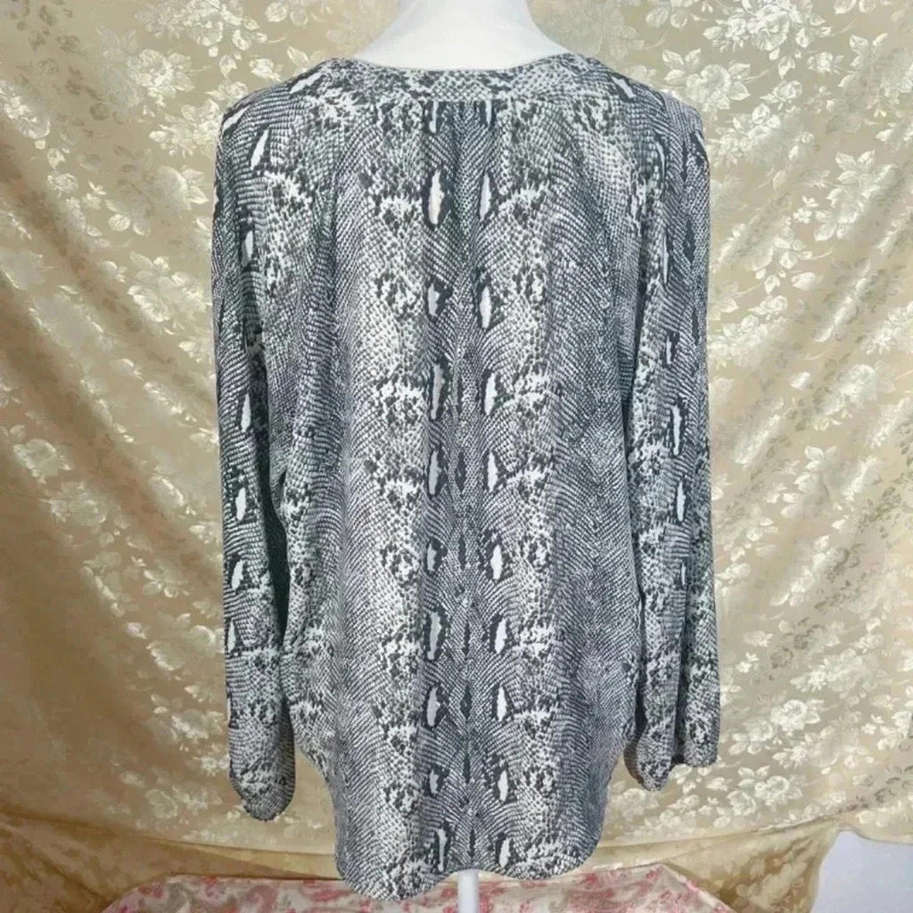 J Crew Snakeprint Blouse Long Sleeve Button Up Business Casual Office Size L