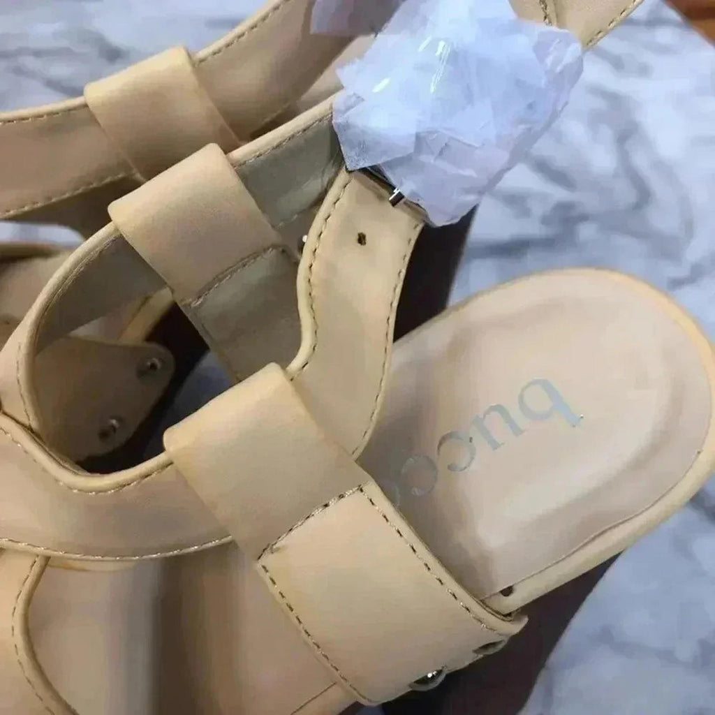 Bucco Platform Heels in Erikine Cream Chunky Heel Sandals Wedges Women's Size 8
