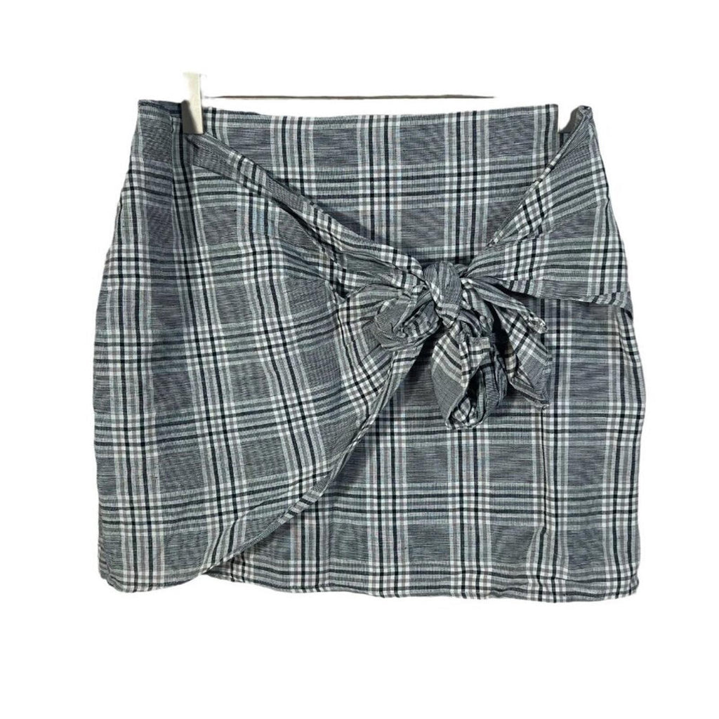 Ole by Koton Black and White Plaid Wrap Skirt Women's Size 8