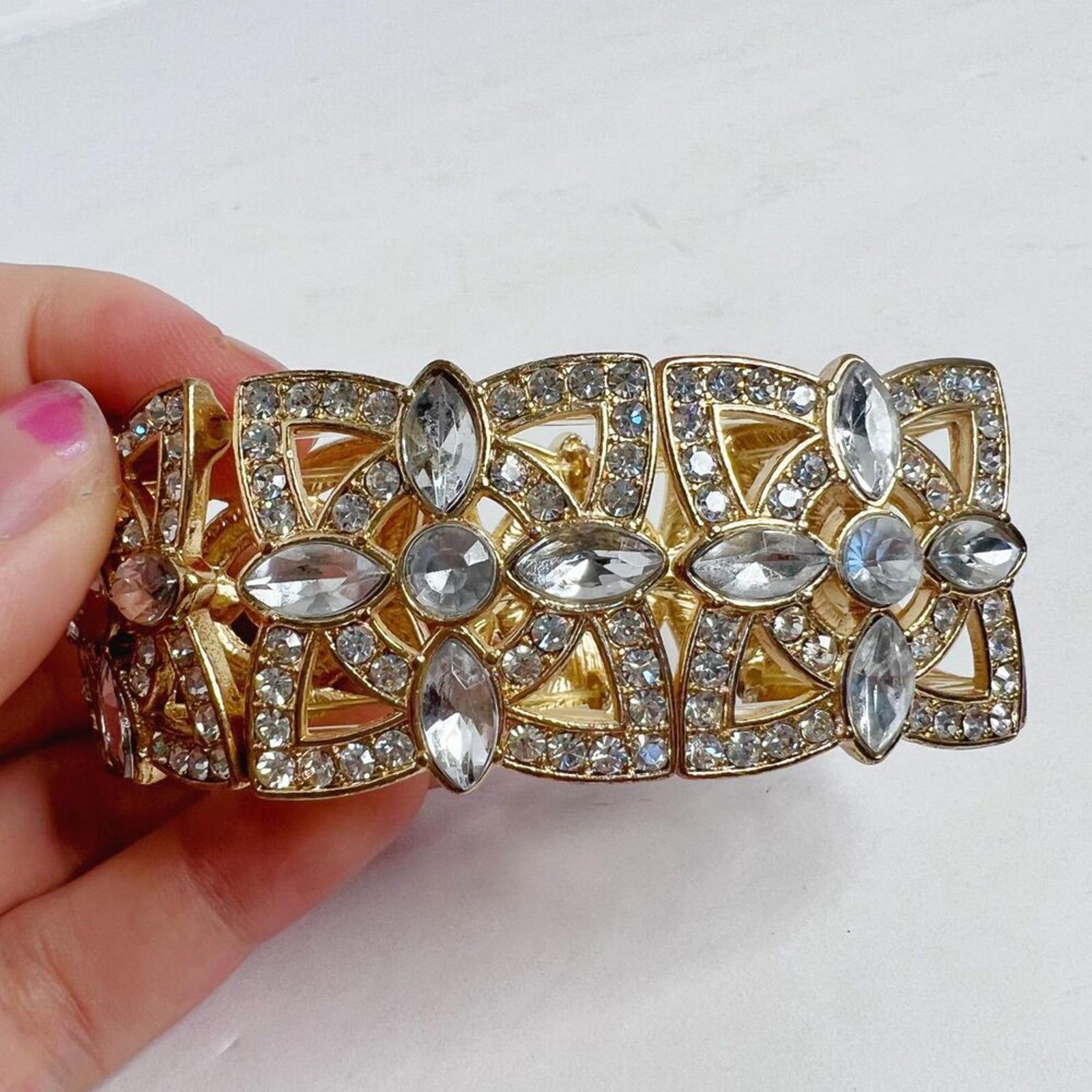 Vintage Gold Rhinestone Flower Bracelet Elastic Chunky Statement