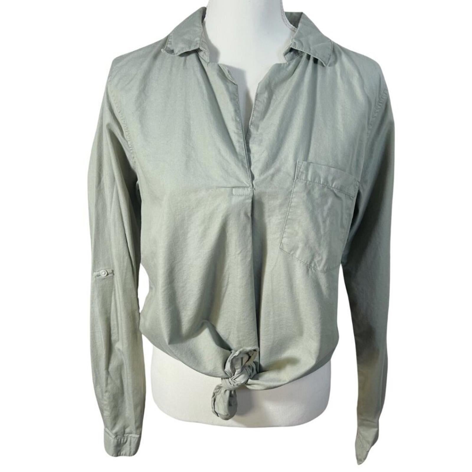 Young Hearts Run Free Light Olive Green Tied Button Up Shirt Women's Size L