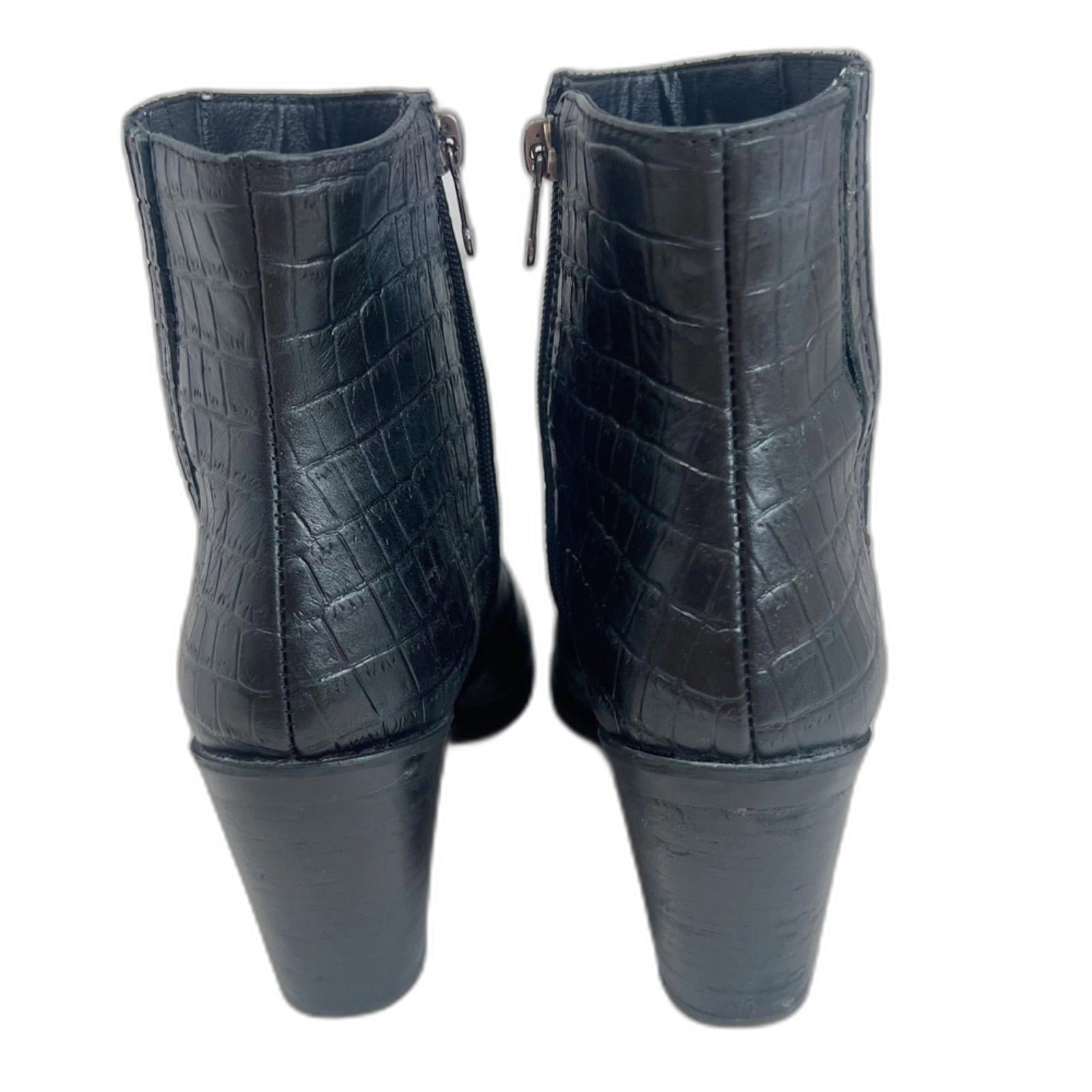 Blondo Black Leather Crocodile Embossed Booties Cowboy Ankle Boots Size 9