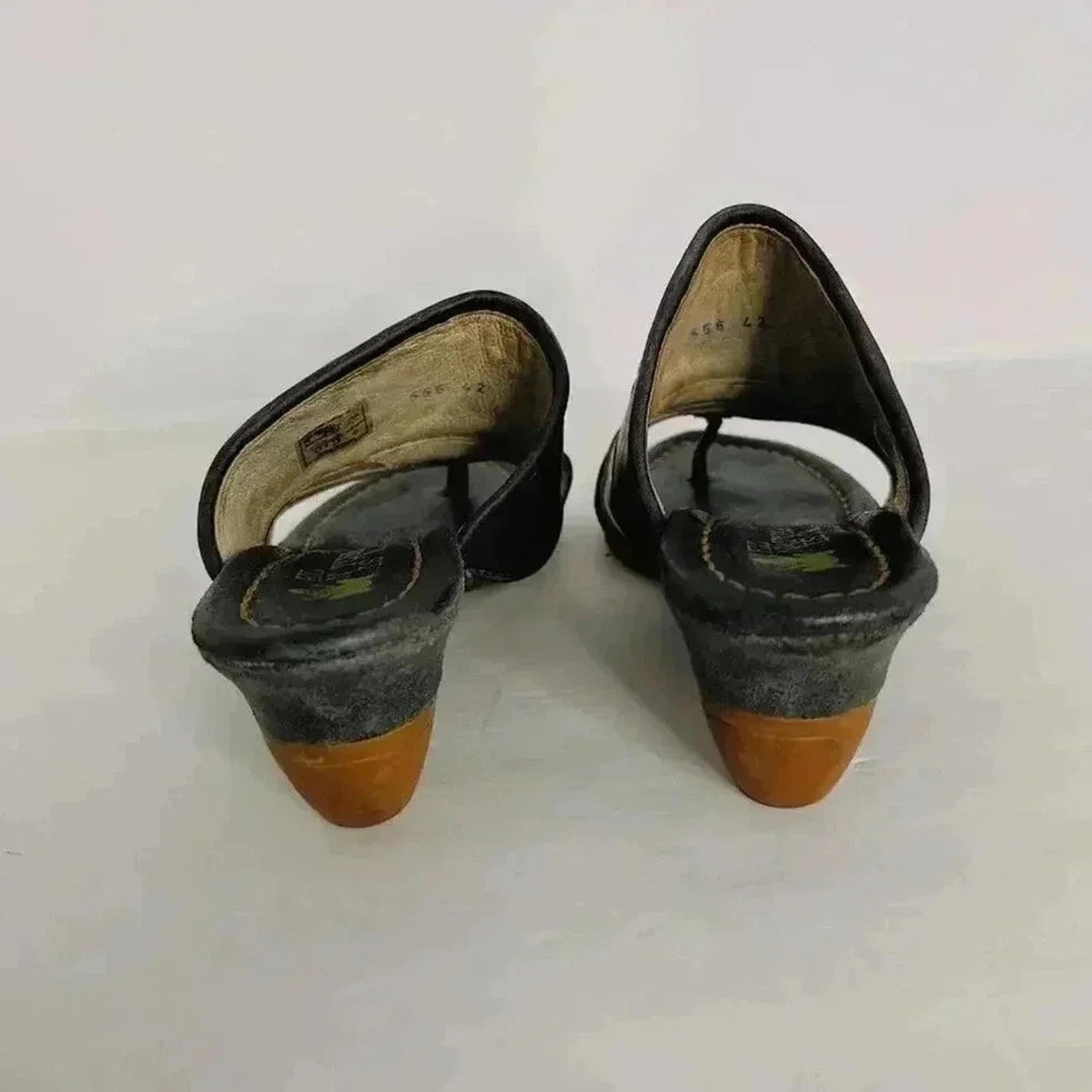 El Naturalista Leather Heeled Flip Flop Sandals Wedge Women's size 11 US