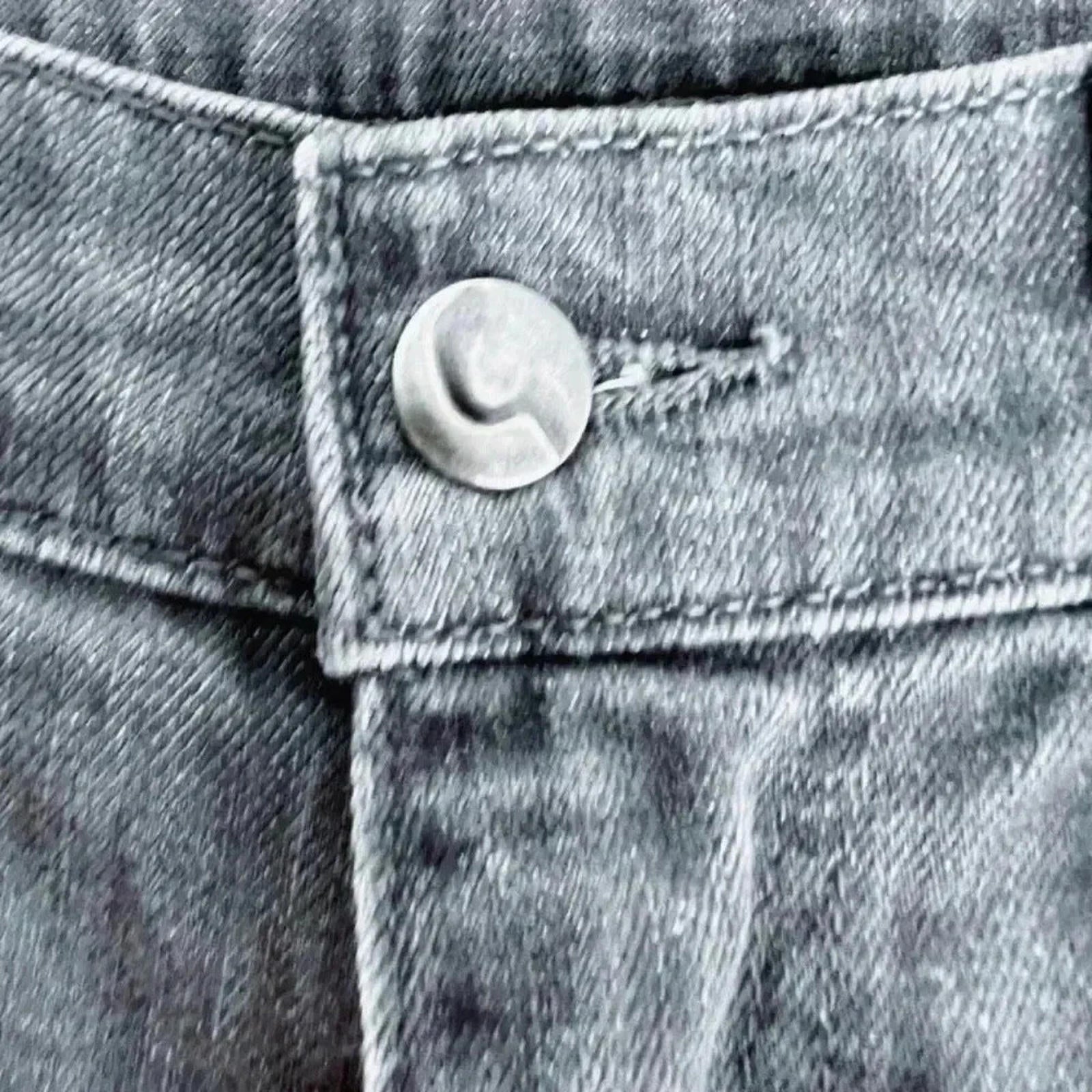 Joe's Jeans The Brixton Grey Straight Leg Jeans Mid Rise Distressed Size 31