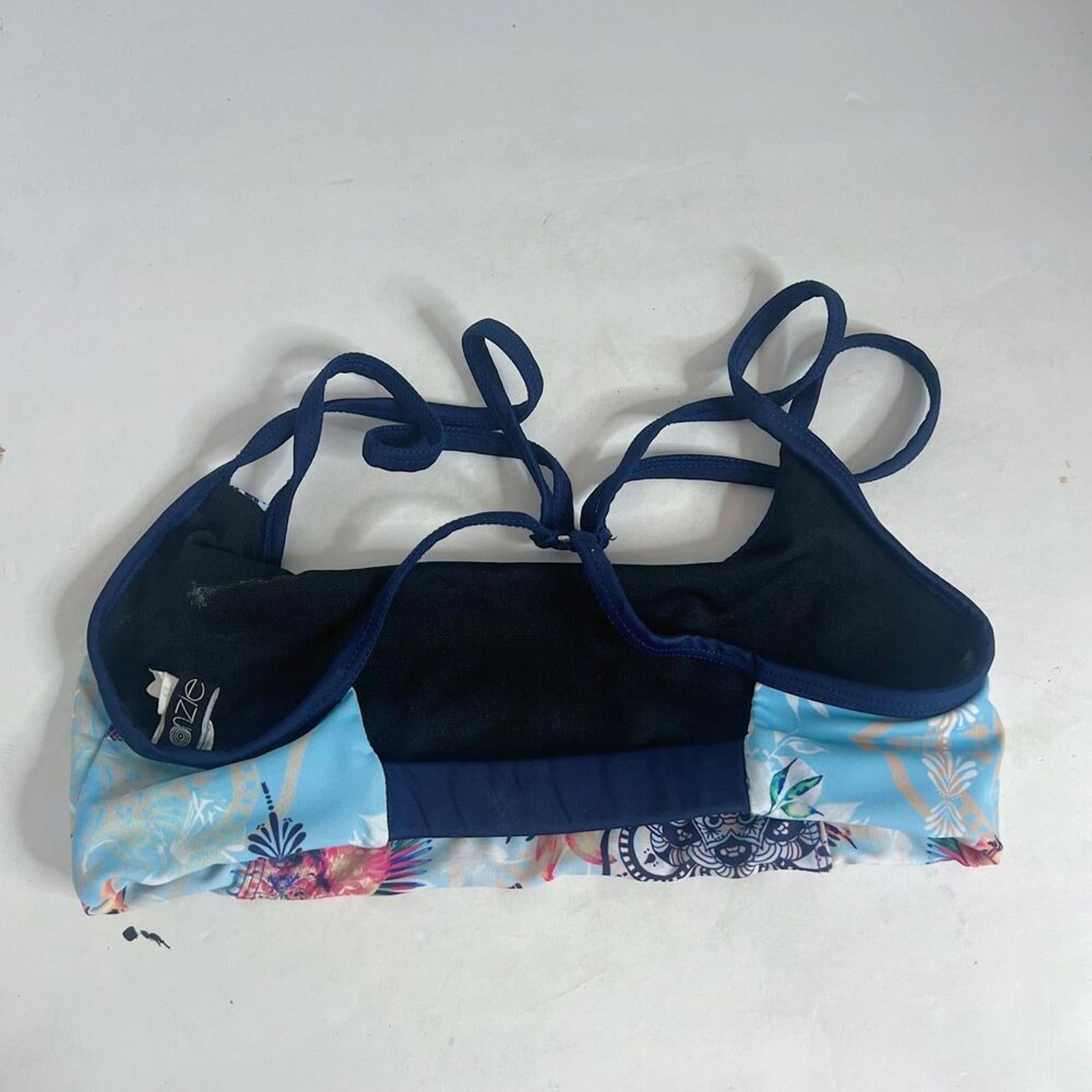 Onzie Blue Tropical Floral Sports Bra Athletic Athleisure Crossover Straps