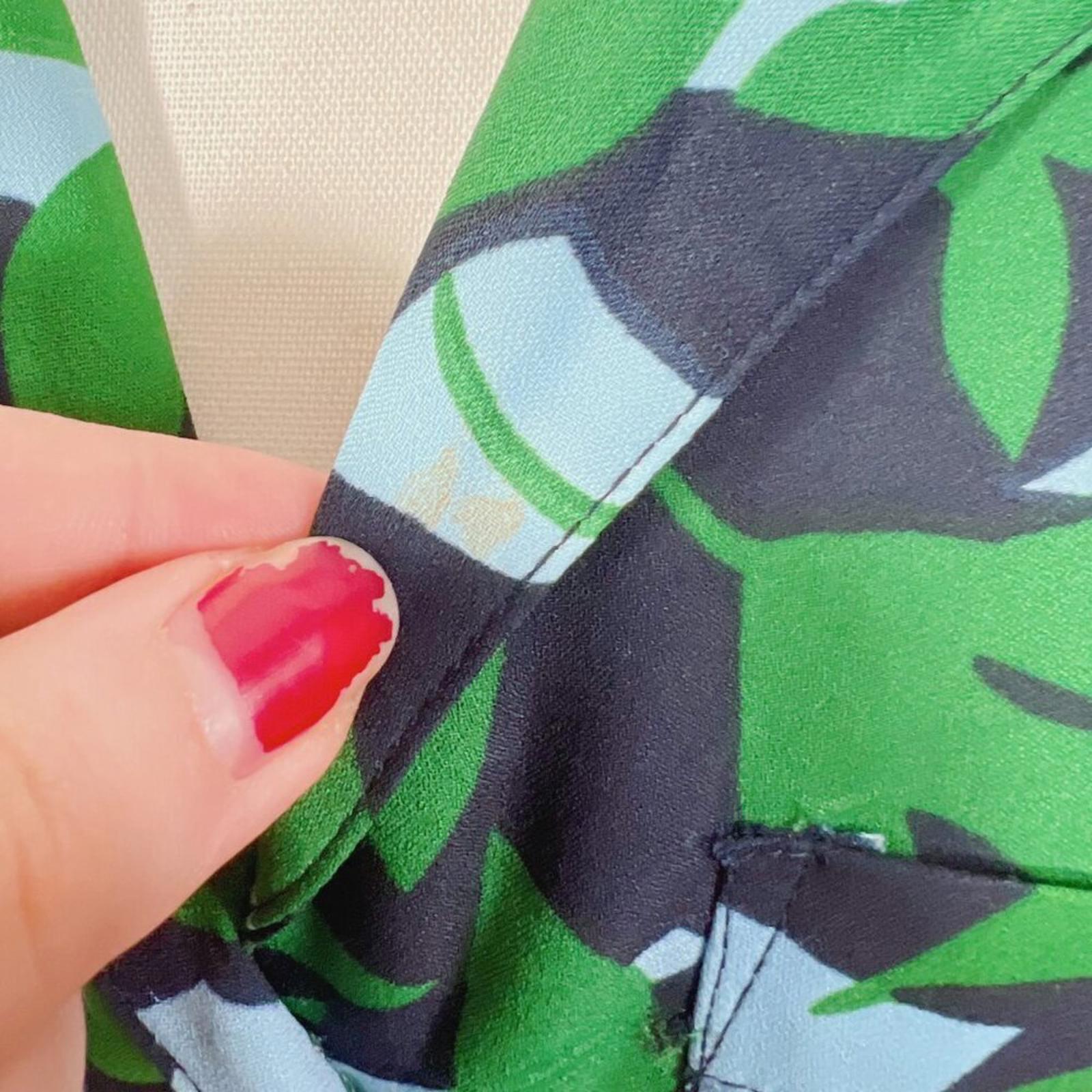 Walter Baker Valencia Dress in Green Short Sleeve Button Up Leaf Print Size M