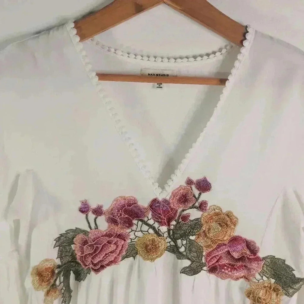 Max Studio White Pink Green Floral Embroidered Peasant Blouse Women's Size S