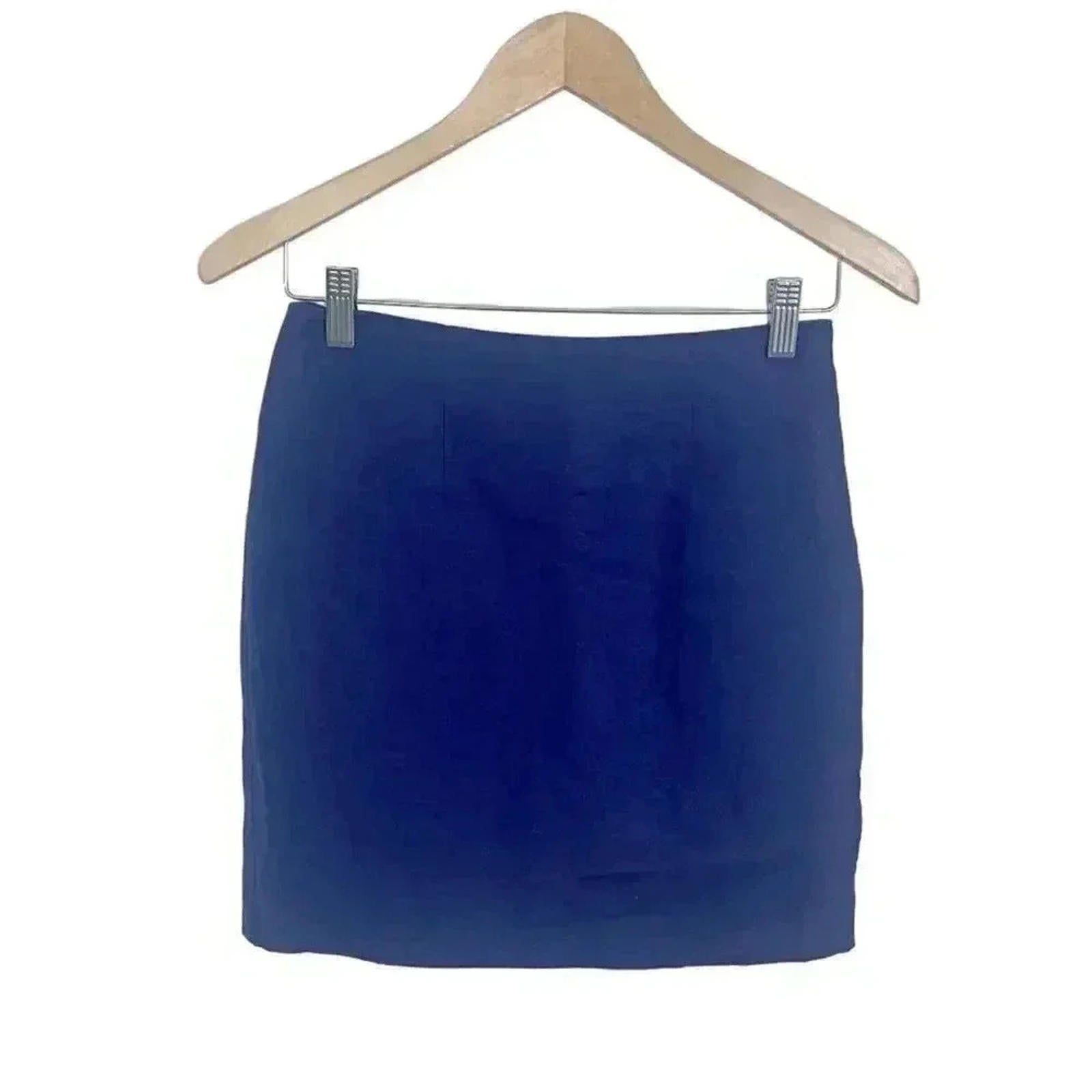 ❤️ 3/$15 NWOT Forever 21 Blue Mini Skirt Women's Size XS