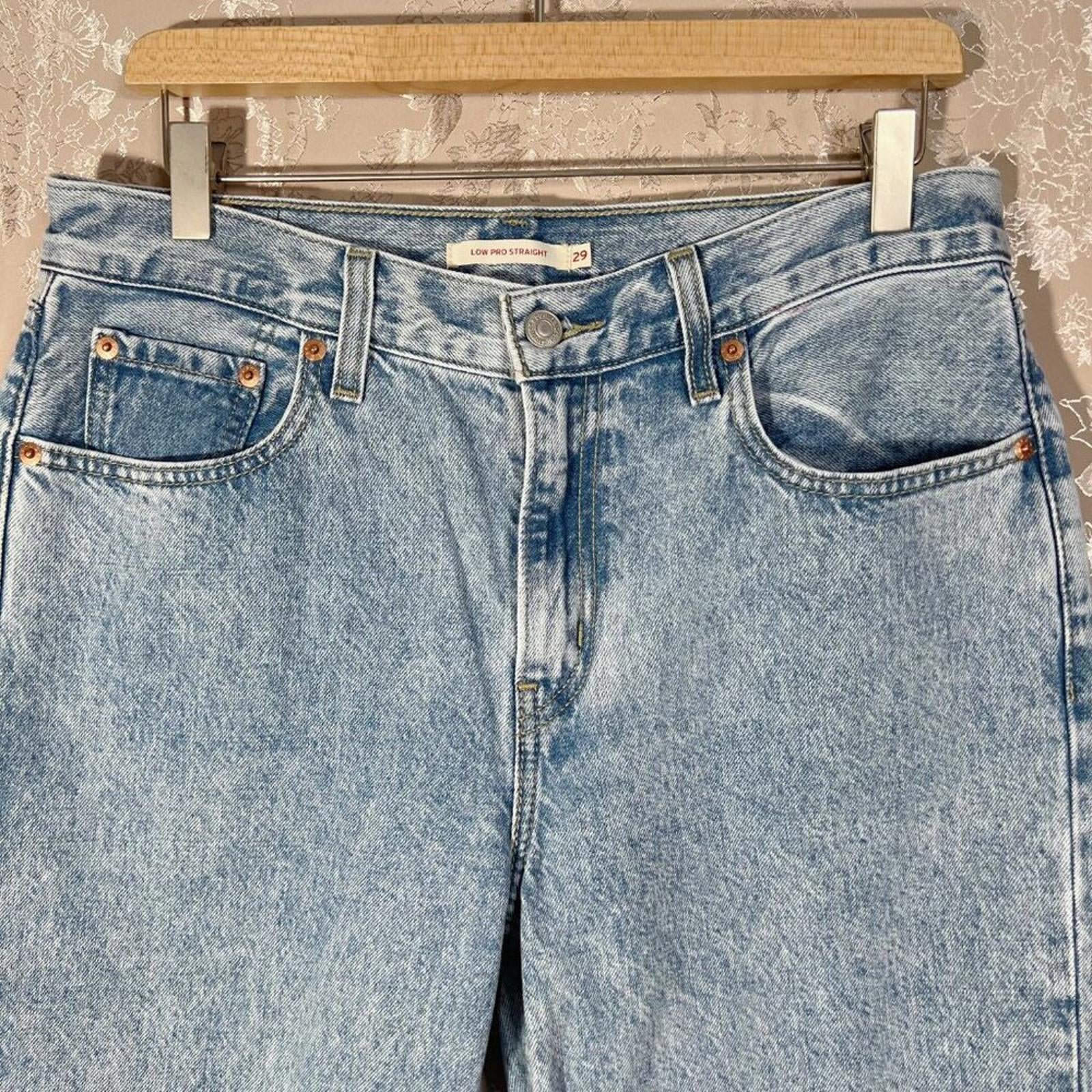 Levi's Low Pro Straight Leg Jeans Acid Wash Denim Women's Size 29