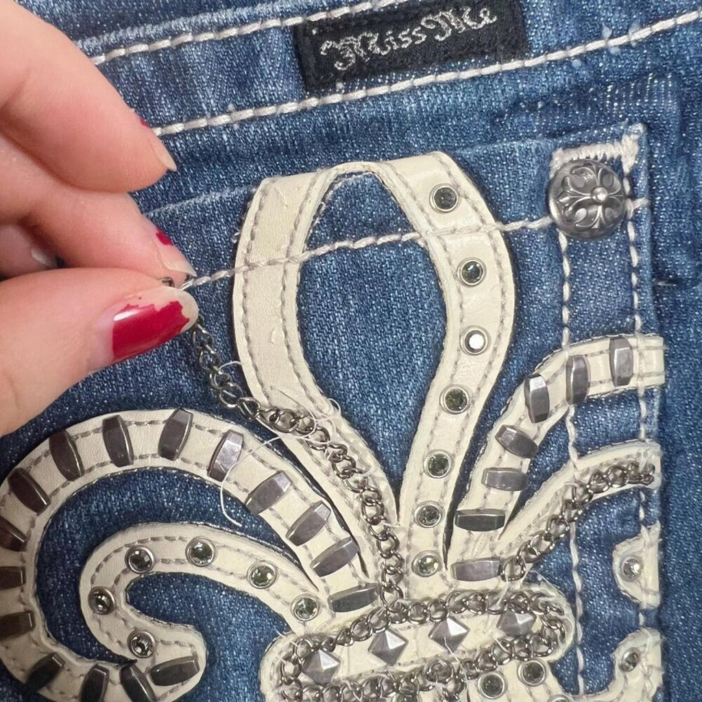 Miss Me Fleur De Lis Embellished Cropped Jeans Capri Women's Size 28
