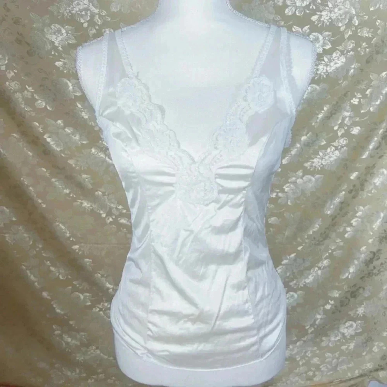 Vintage Vassarette White Lace Satin Tank Top Coquette Balletcore Size S