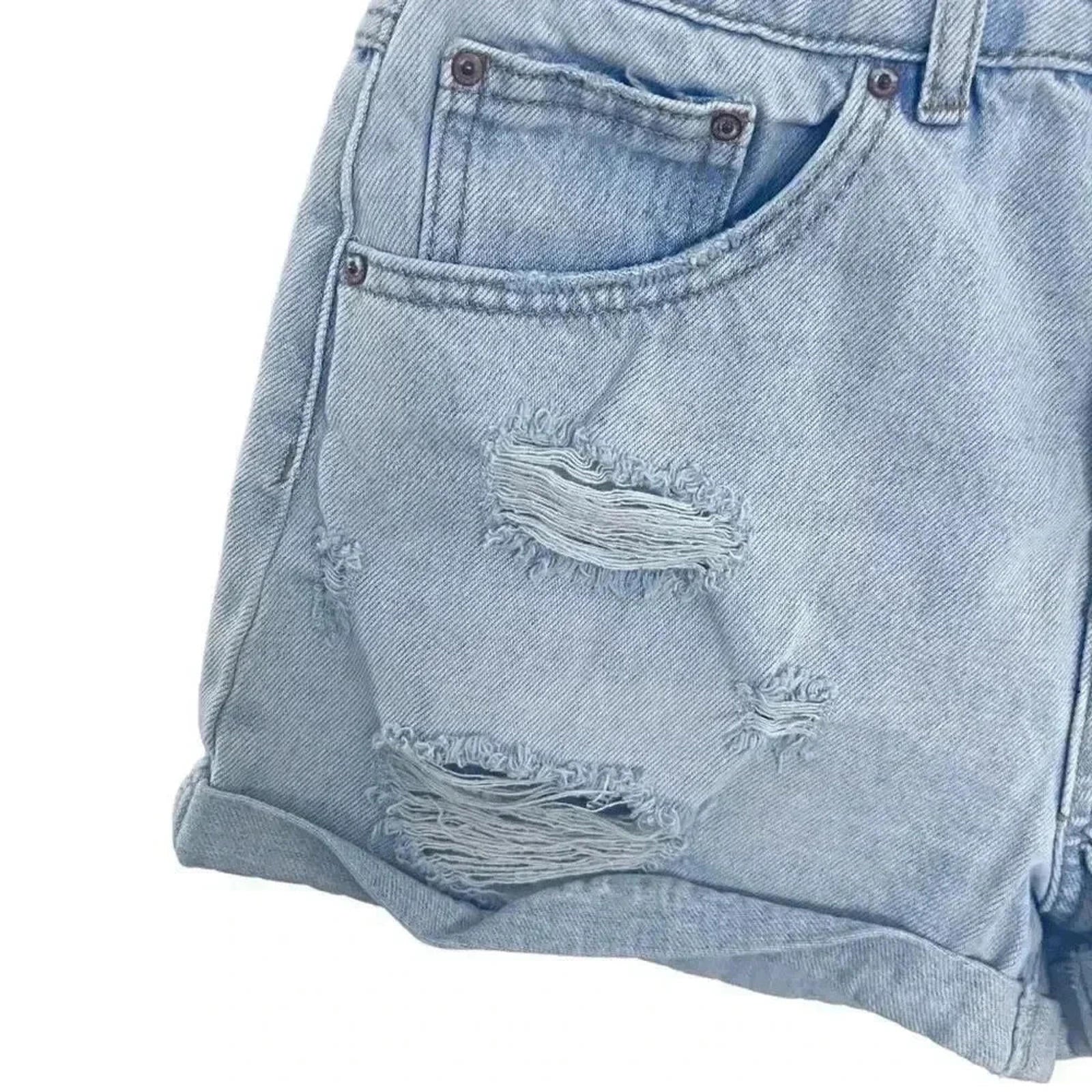 Forever 21 Distressed Light Wash Jean Shorts Rolled Hem Mid Rise Size 27