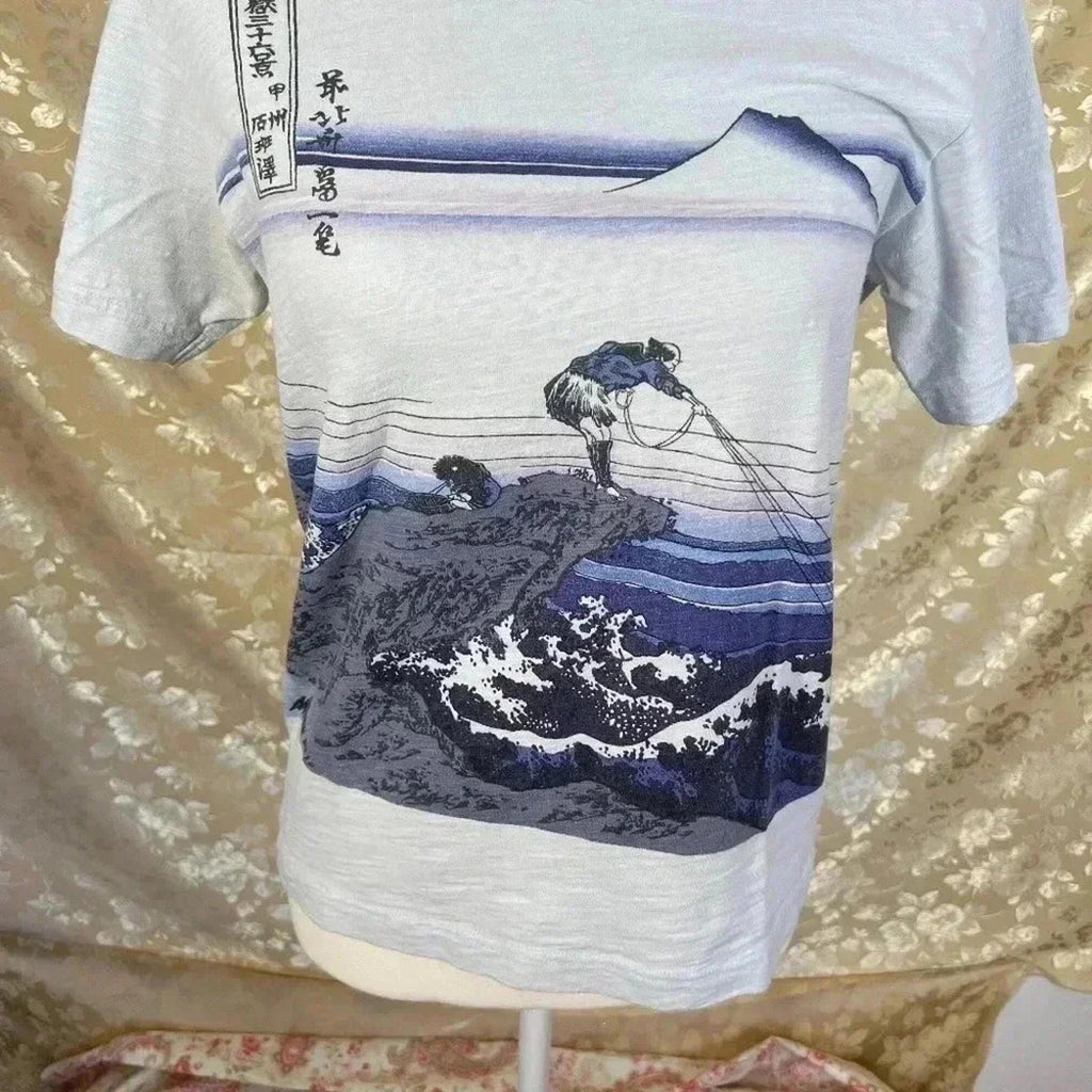 Uniqlo Hokusai Blue Japanese Fishermen T Shirt Size XS