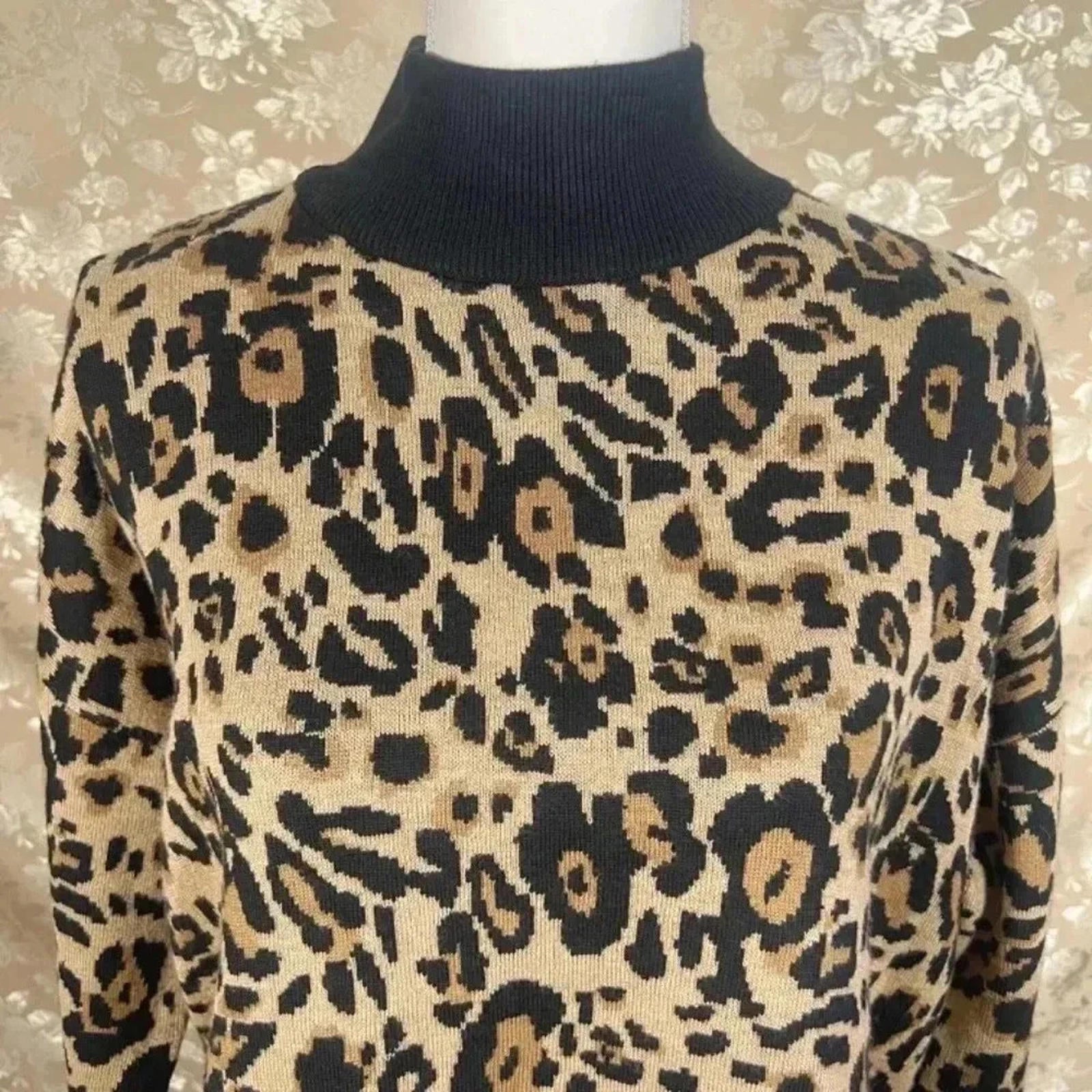 Calvin Klein Leopard Print Mock-Neck Sweater Animal Print Knit Women's Size M