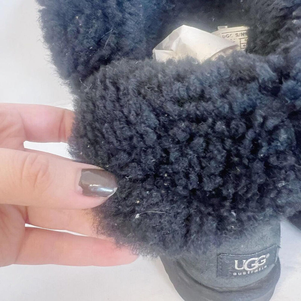 Ugg Bailey Button Short Boots Black Shearling Women's Size 9