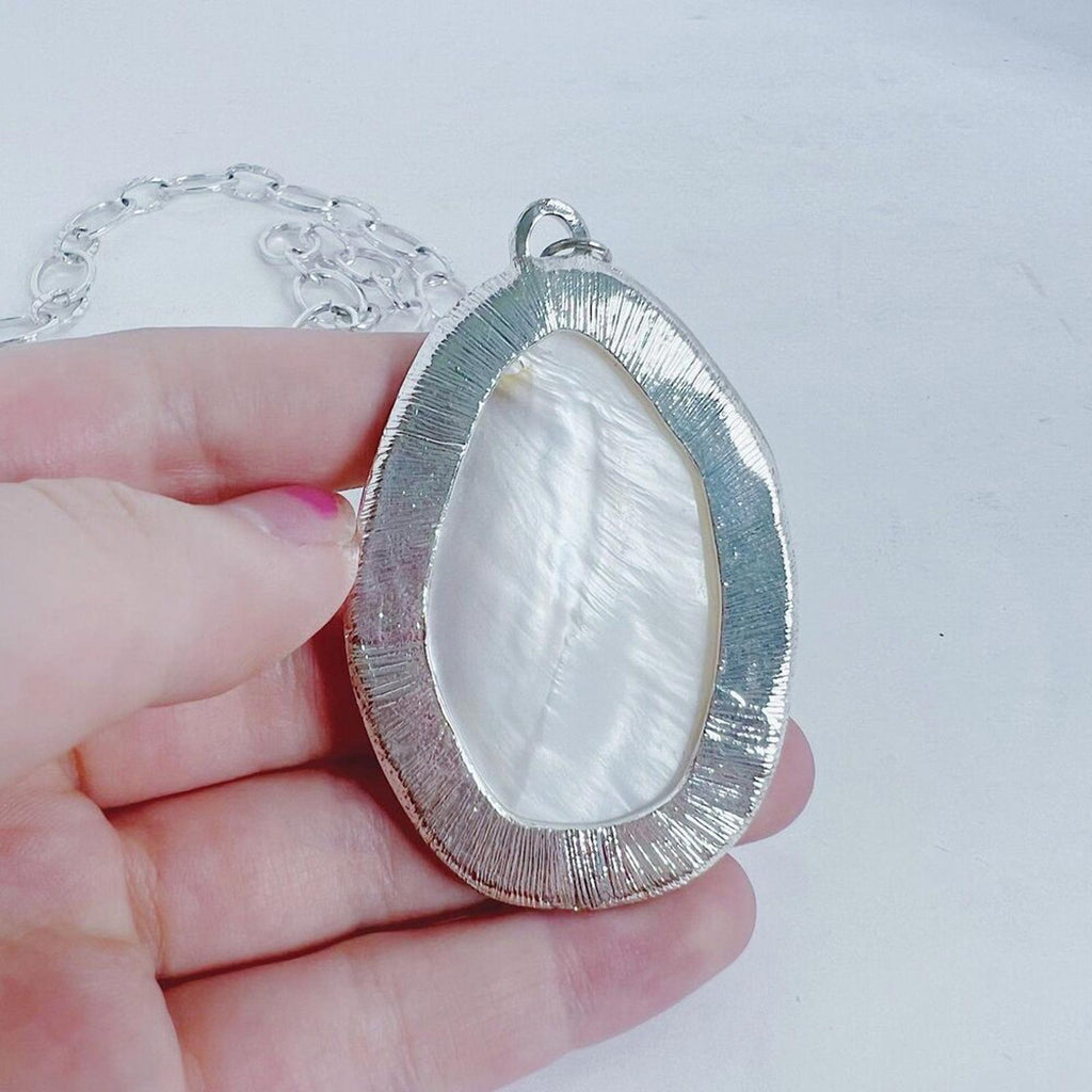 Vintage White Stone Pendant Mother of Pearl Teardrop Silver Chain Necklace