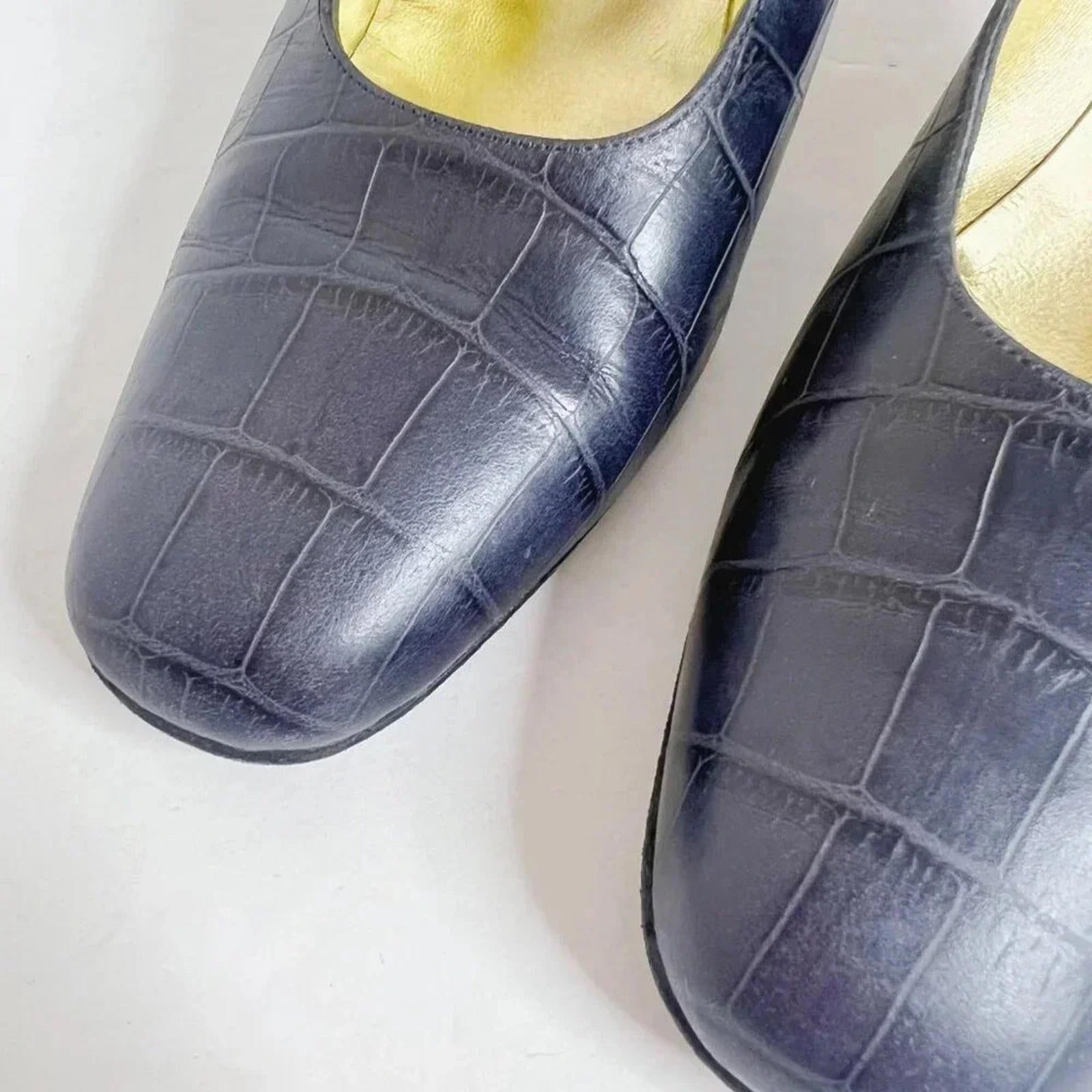 Escada Vintage Navy Blue Crocodile Rounded Toe Pumps Women's Size 8.5