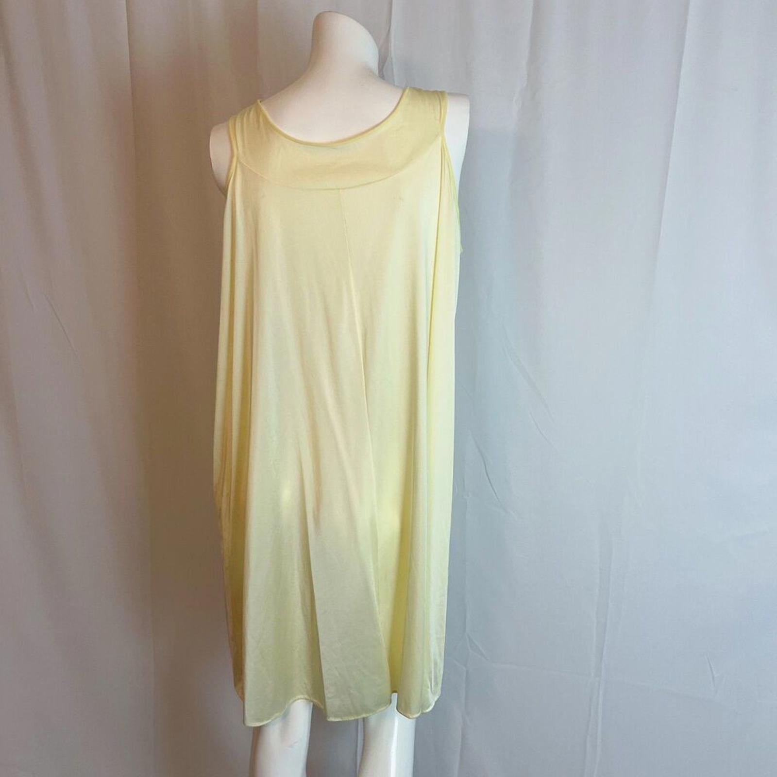 Vintage 1970s Lorraine Light Yellow Nightgown Floral Embroidered Coquette Size M