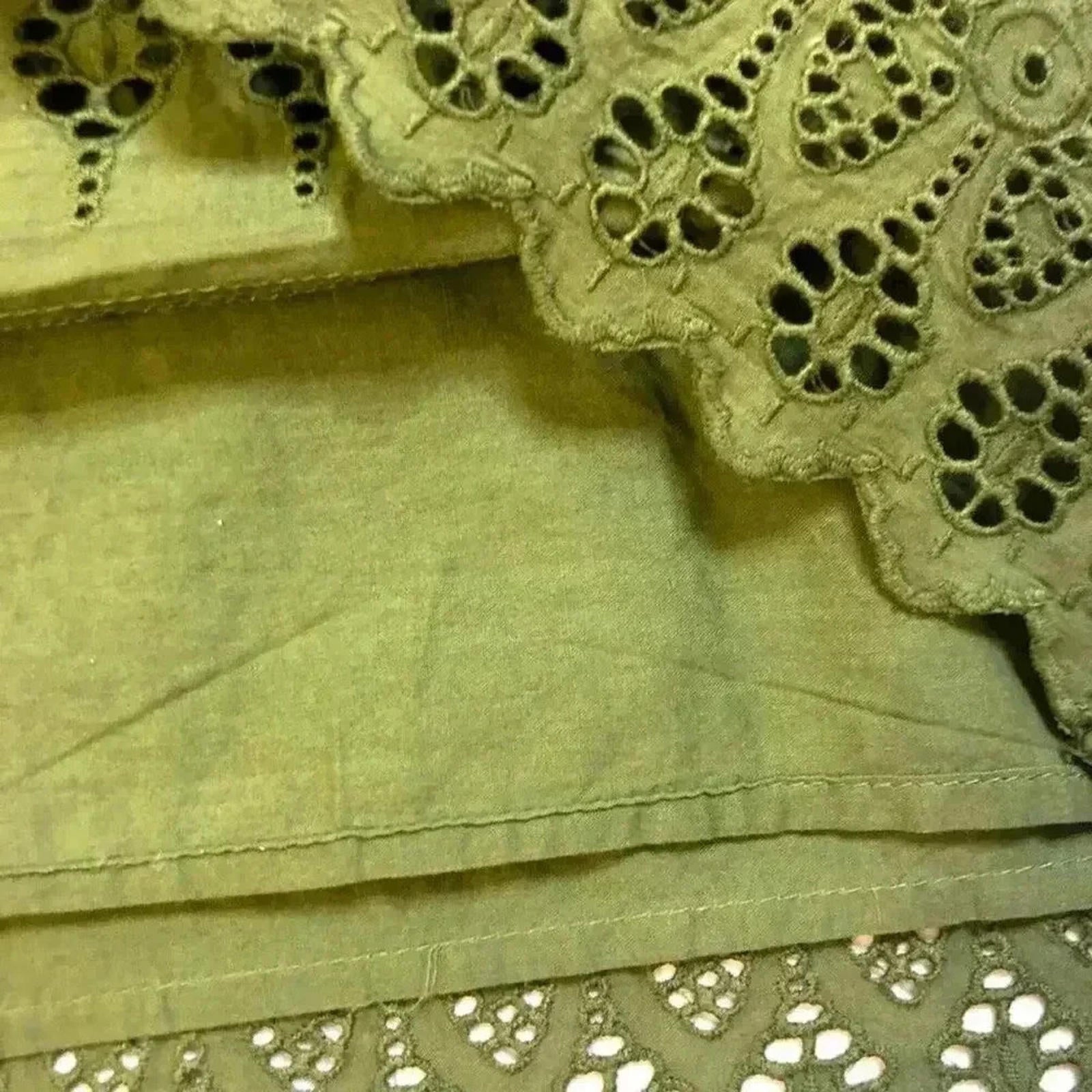 GAP Green Mini Skirt Lace Eyelet Women's Size 2
