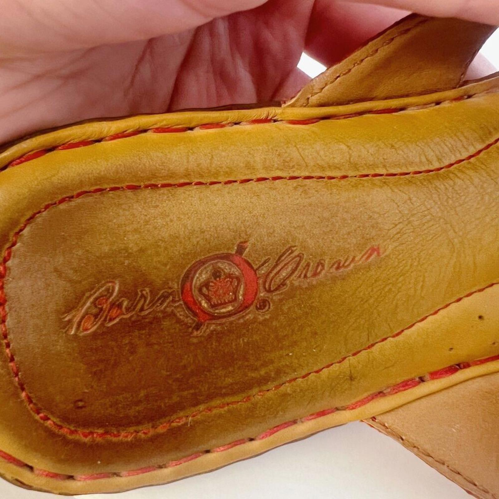 Born Crown Women's Orange Flower Leather Flip Flops Sandals Thongs Size 8