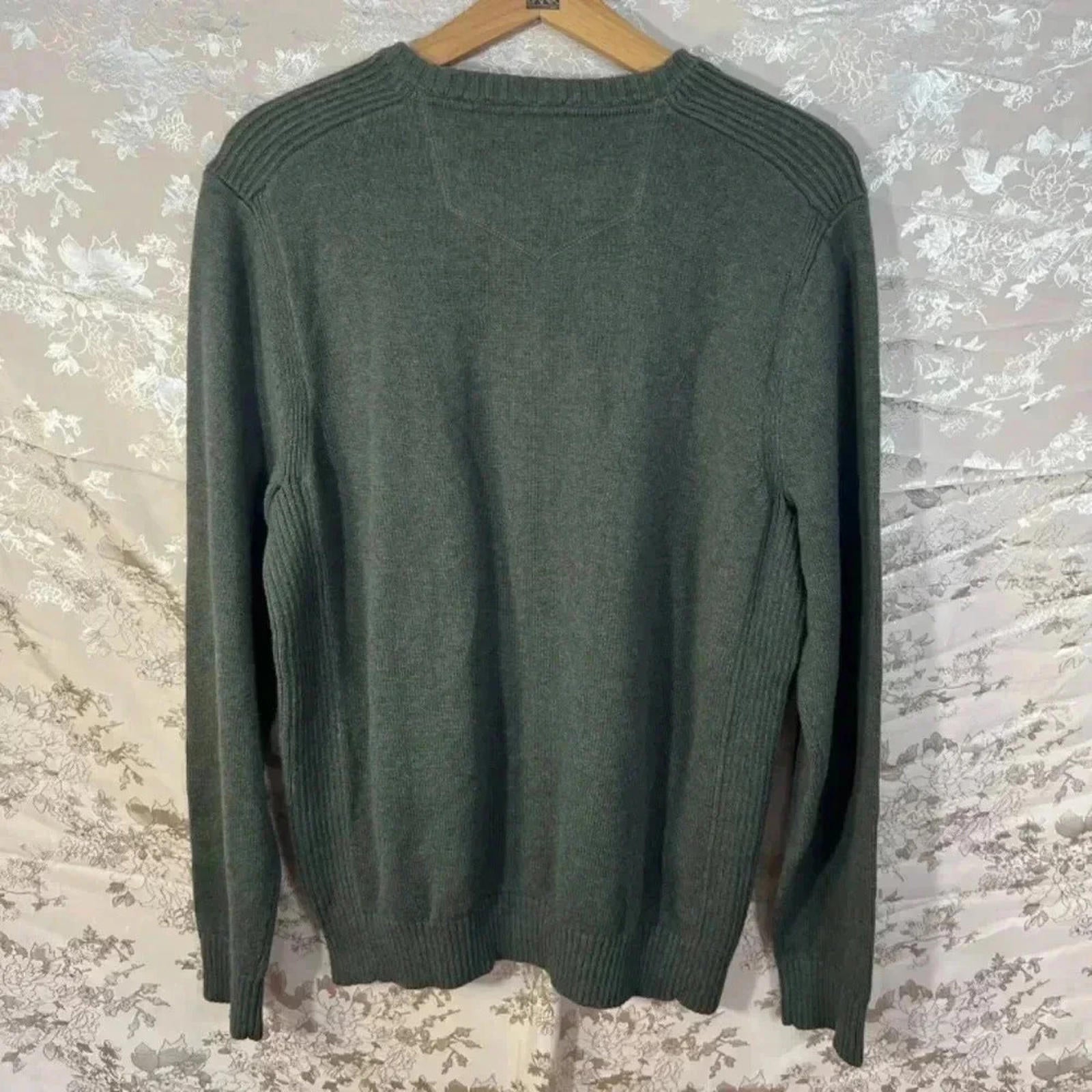 Eddie Bauer Men's Green Crewneck Sweater Knit Size L