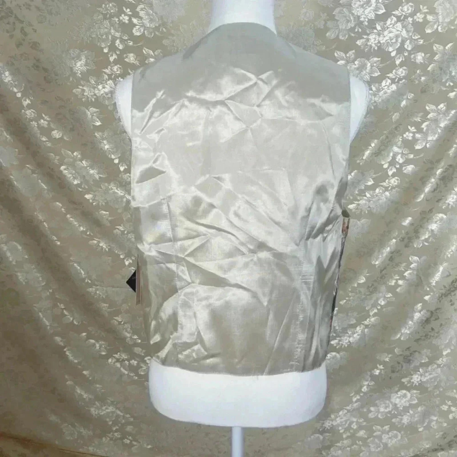 NWT 90s Vintage Floral Embroidered Vest Women's Size 11/12 Cottagecore Coquette