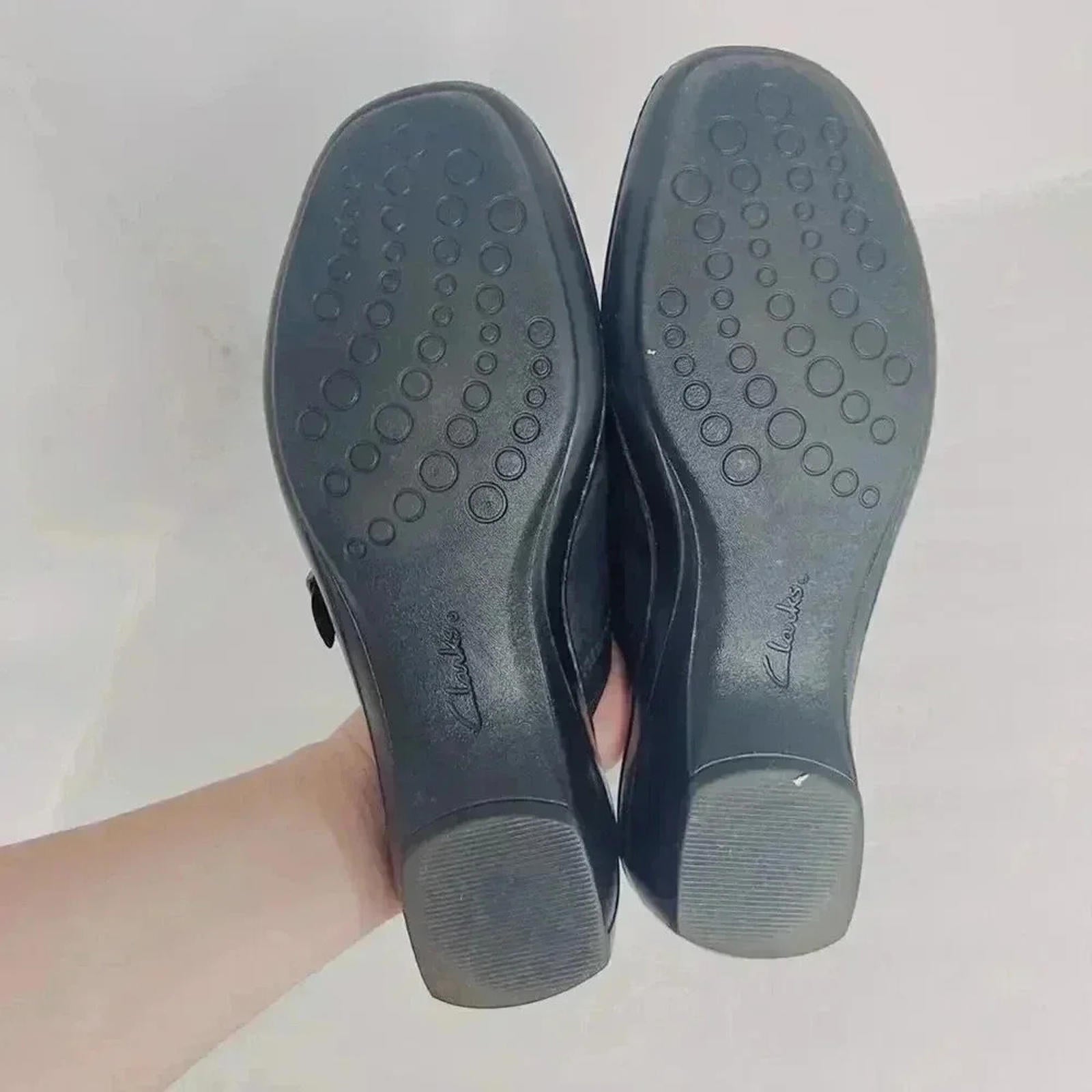 Clarks Black Leather Heeled Mules Clogs Silver Buckle Women's Size 9