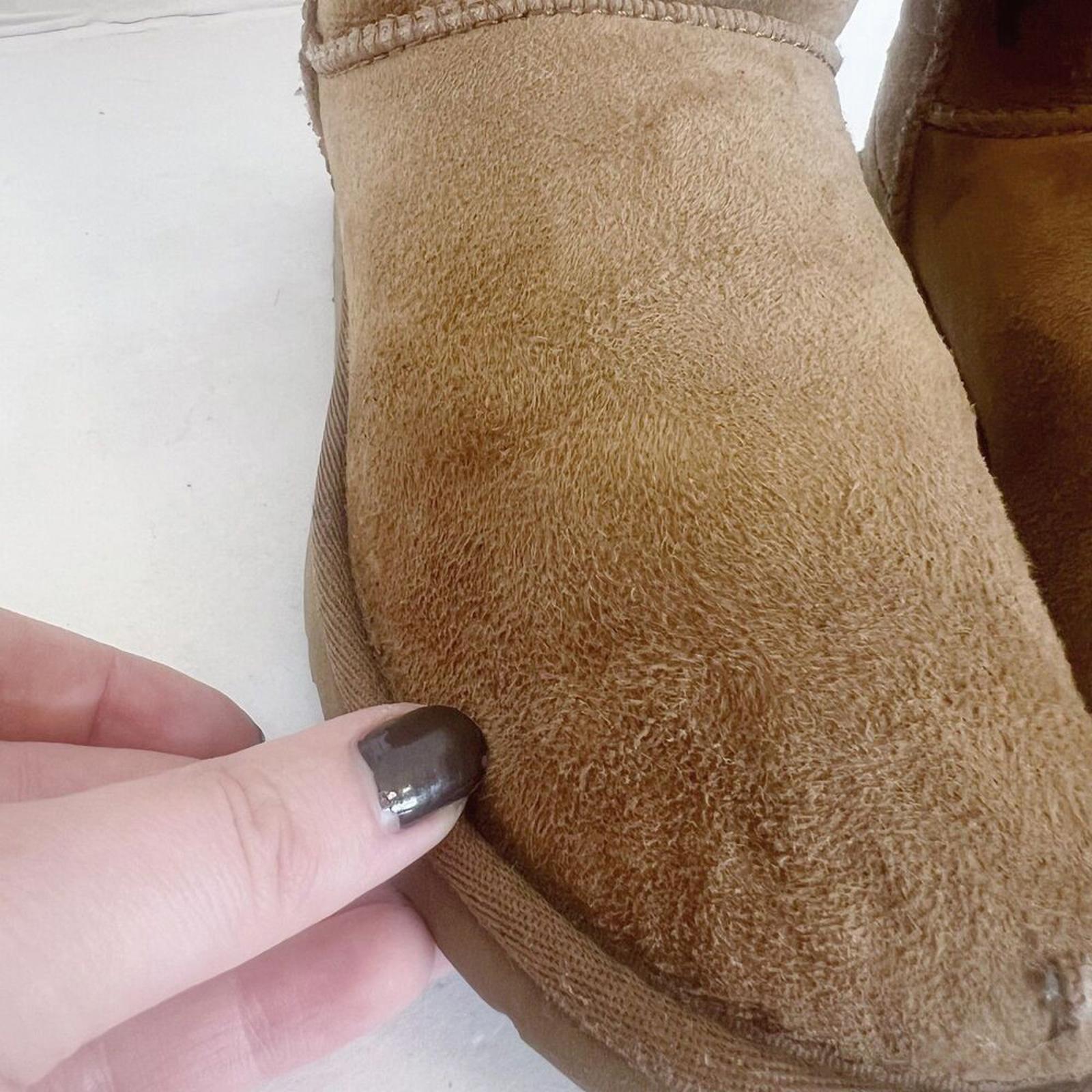 UGG Australia Womens Classic Shearling Boot Tan Women's Size 6