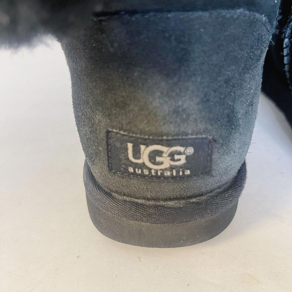 Ugg Bailey Button Short Boots Black Shearling Women's Size 9