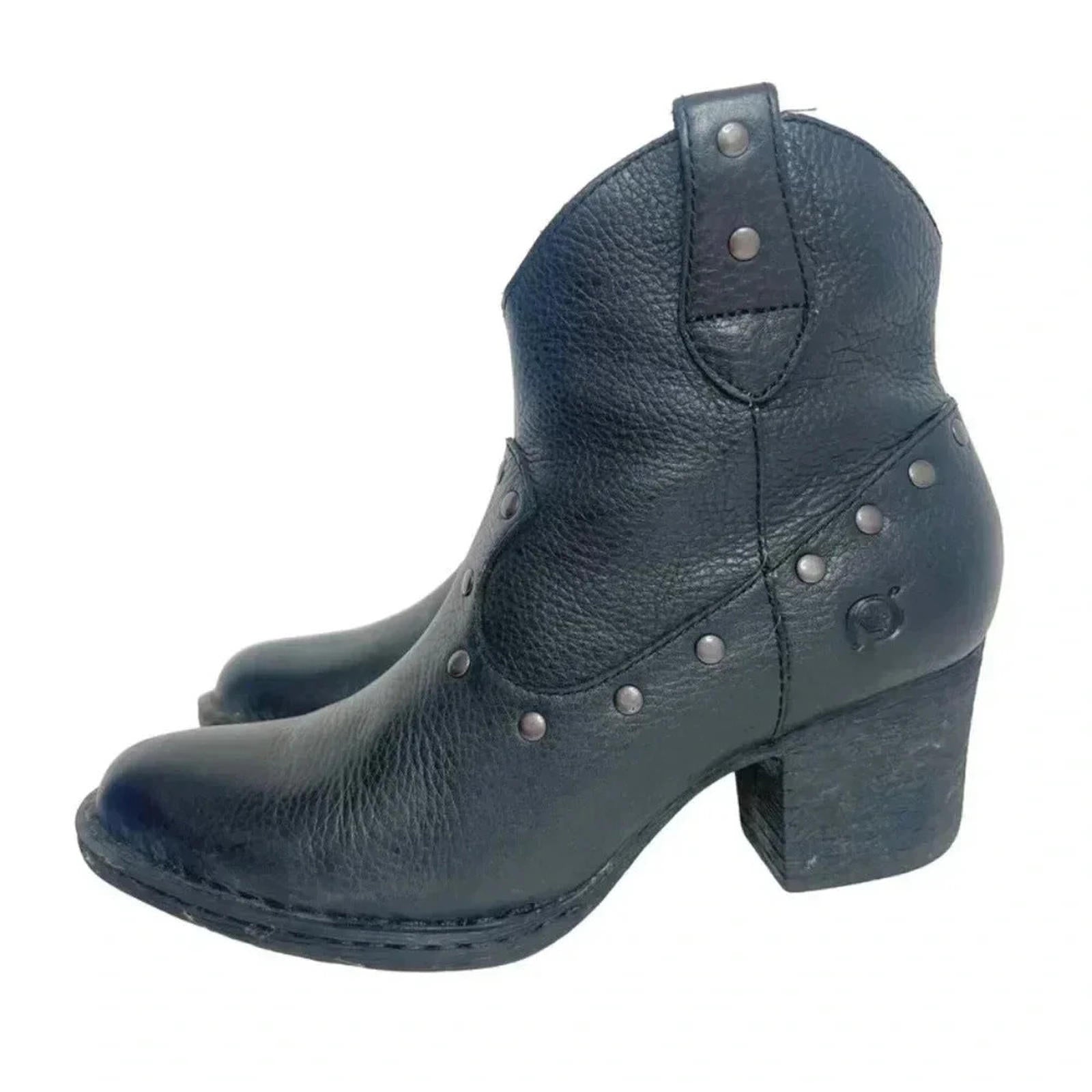 Born Perez Studded Western Leather Ankle Booties Women's Size 7