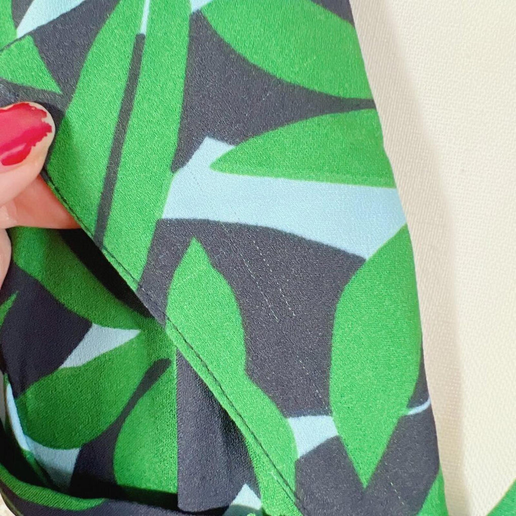 Walter Baker Valencia Dress in Green Short Sleeve Button Up Leaf Print Size M