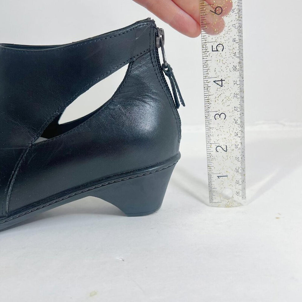 Dansko Bonita Black Leather Booties Ankle Boots Cutout Women's Size 7.5 US
