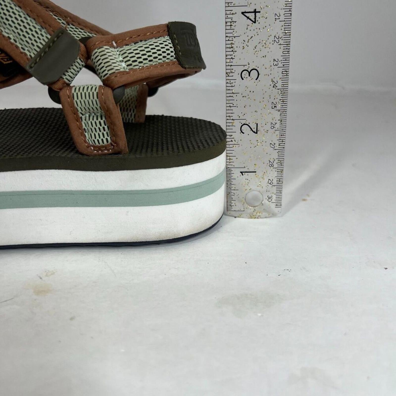 Teva Women's Flatform Universal Mesh Sandals Green Platform Sandals Size 10