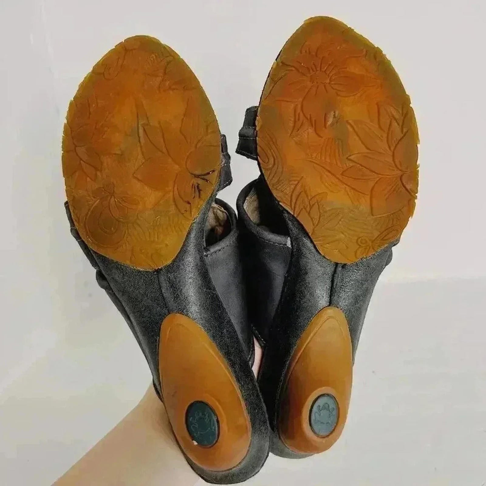 El Naturalista Leather Heeled Flip Flop Sandals Wedge Women's size 11 US