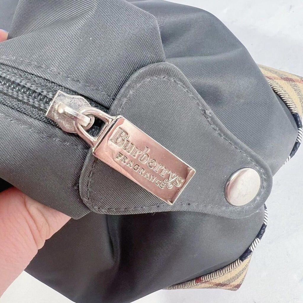 Vintage Burberry RARE Makeup Bag Toiletry Bag Grey Burberry Check Plaid