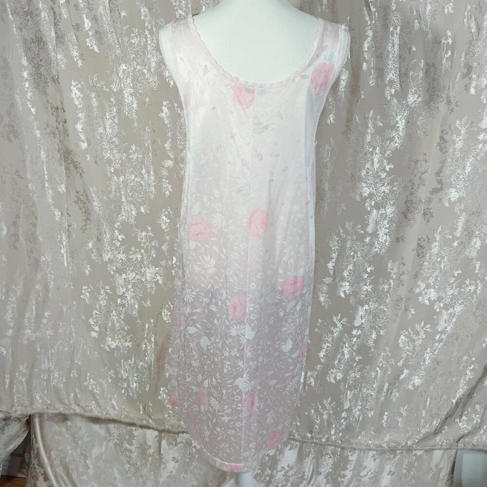 Vintage Vanity Fair Pink Floral Satin Night Gown Lace Coquette Ballerina Size M