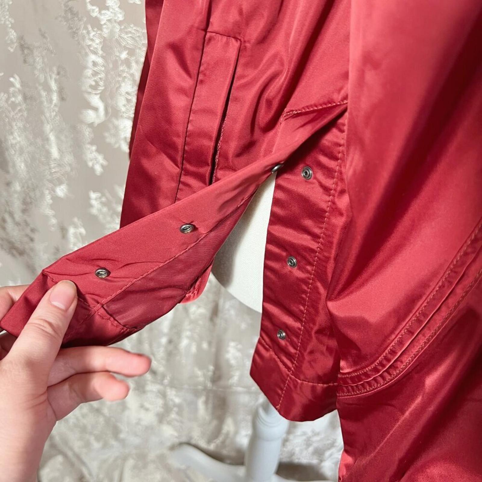 Athleta Escape Jacket in Canyon Red Rain Coat Windbreaker Running Jacket Size XS
