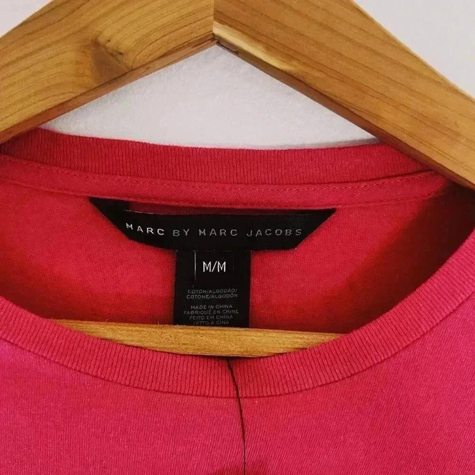 Marc Jacobs Red Crewneck Tee Exposed Stitching MBMJ Women's Size M