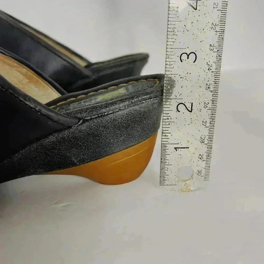 El Naturalista Leather Heeled Flip Flop Sandals Wedge Women's size 11 US
