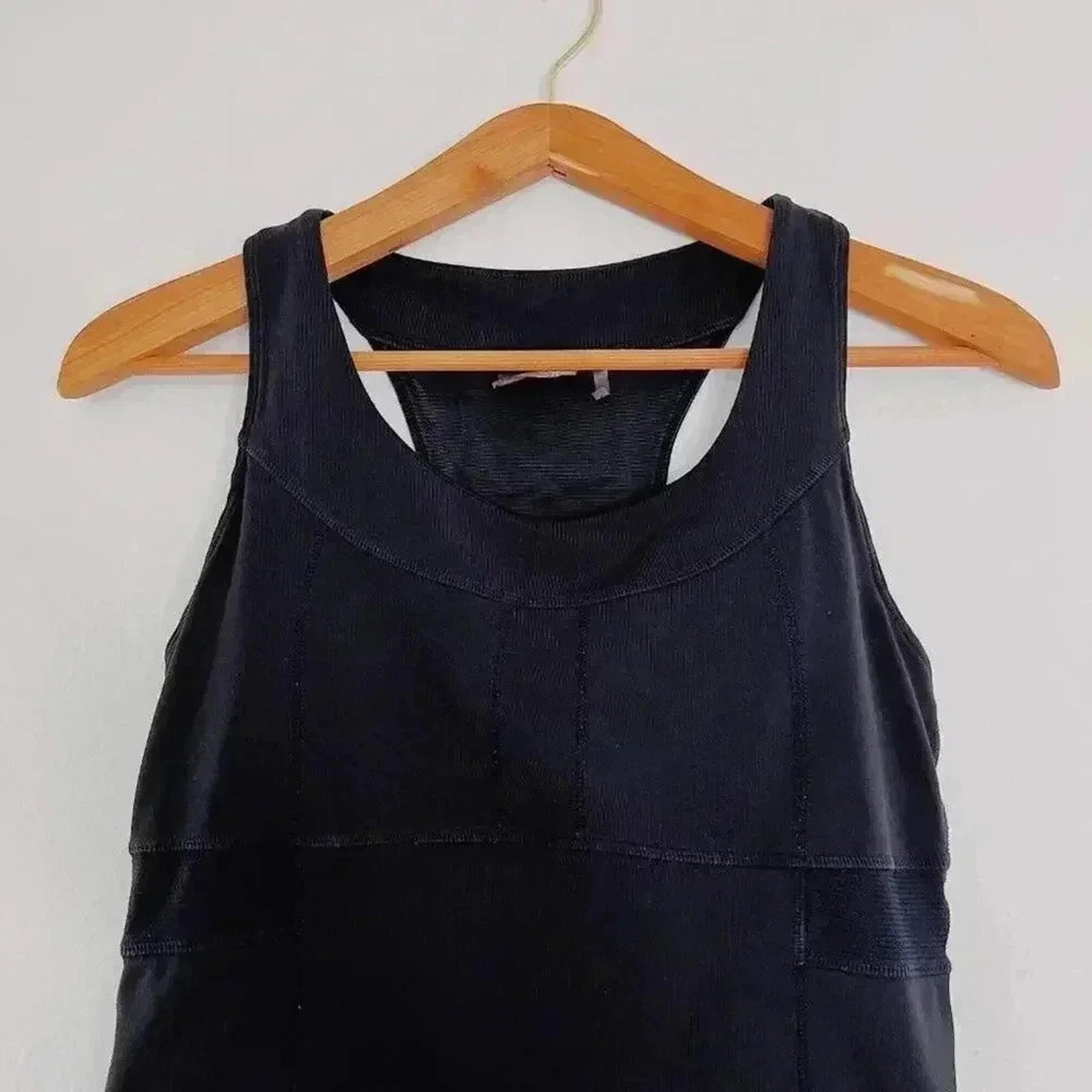 Athleta Navy Blue Racerback Workout Tank Women's Size ST Athletic Athleisure